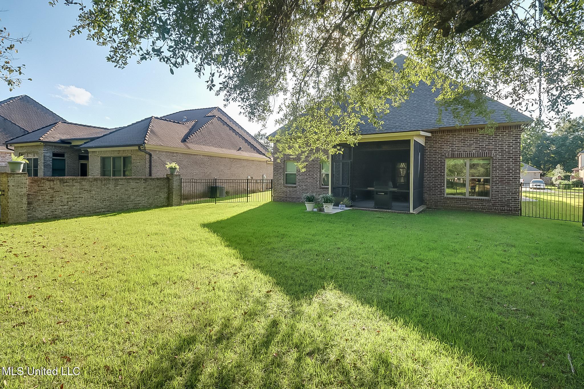 7368 N Aberdeen Drive Property Photo 43