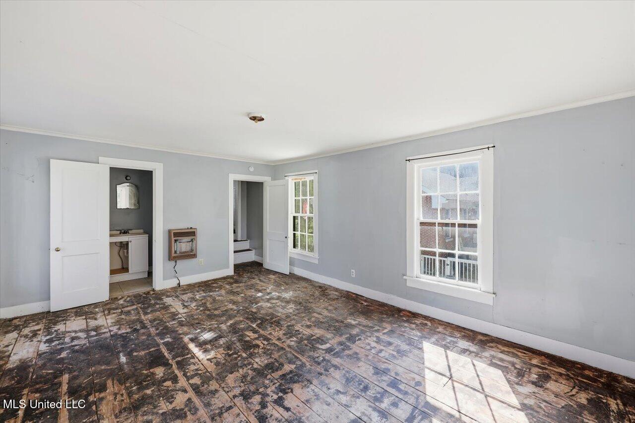 213 E Madison Street Property Photo 21
