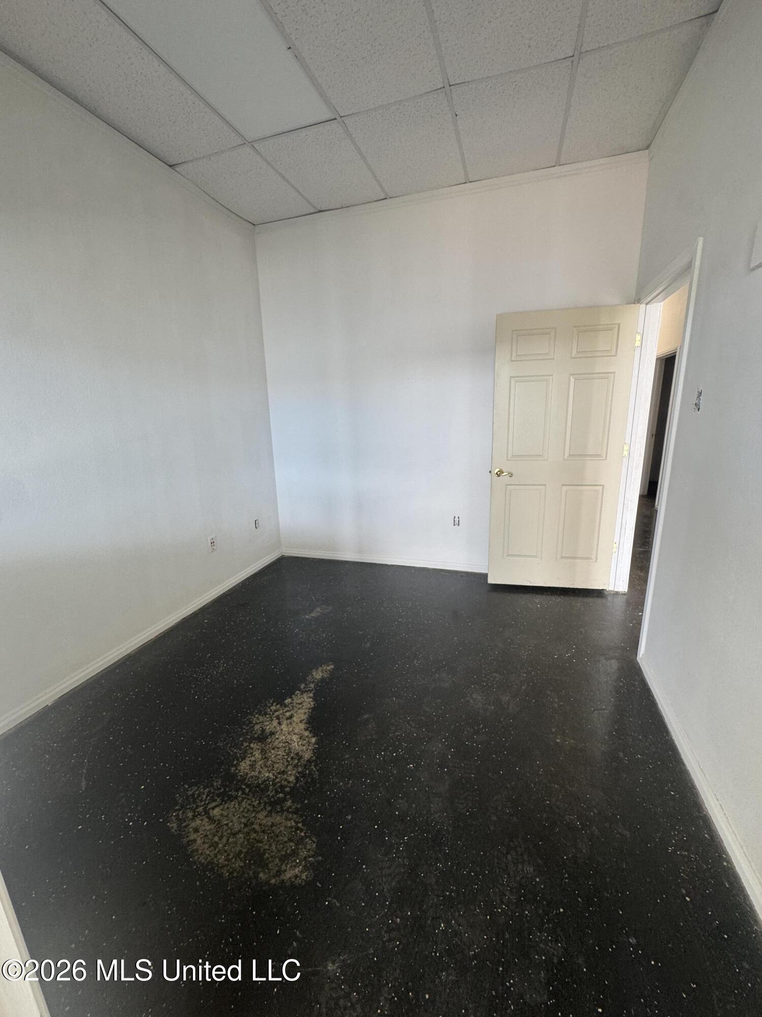 380 Pass Road Property Photo 6