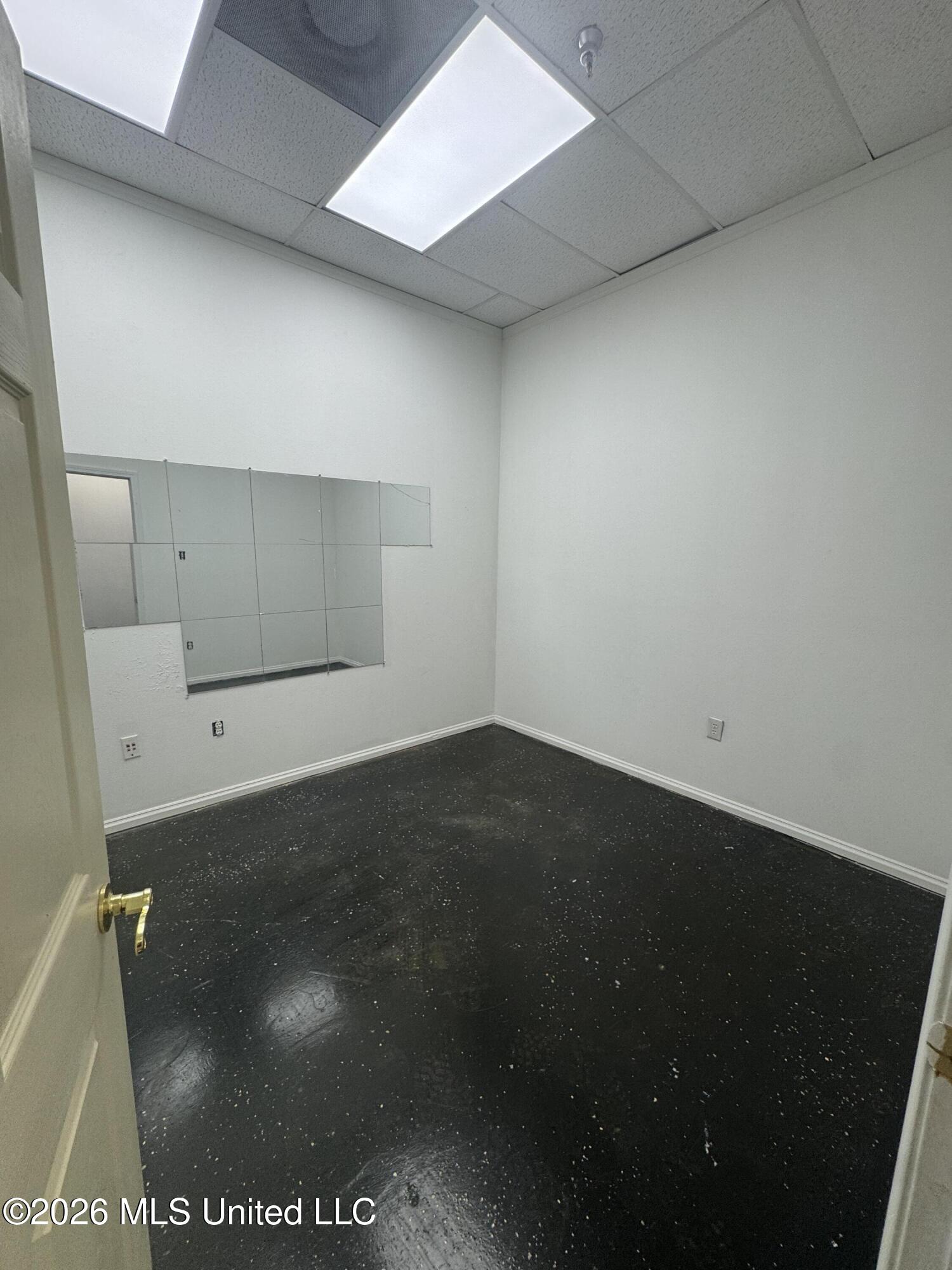 380 Pass Road Property Photo 10