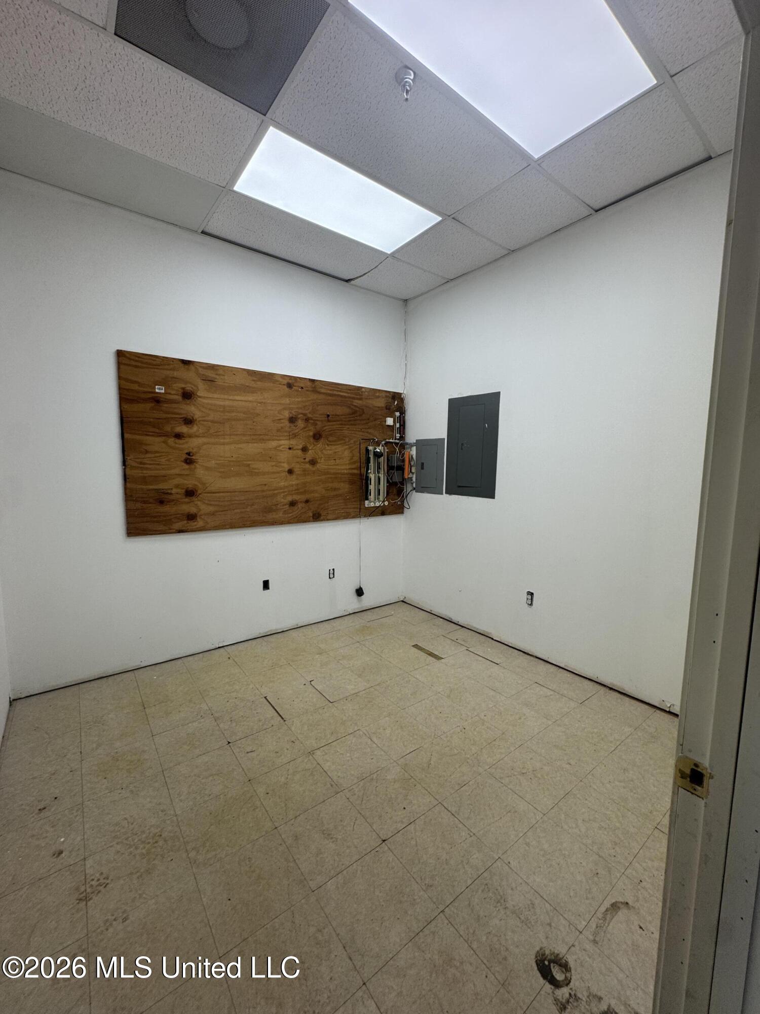 380 Pass Road Property Photo 12