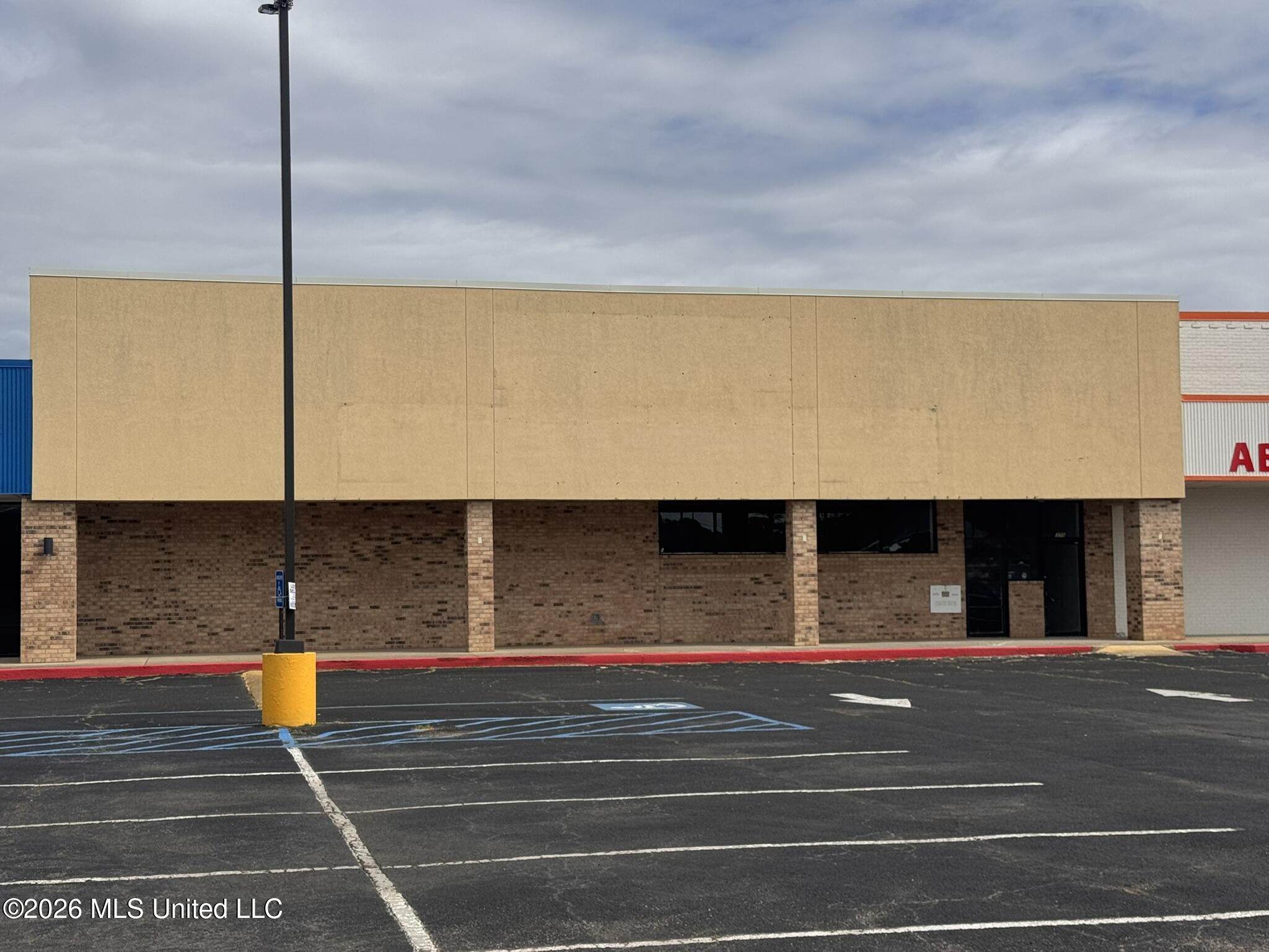 370 Pass Road Property Photo 1