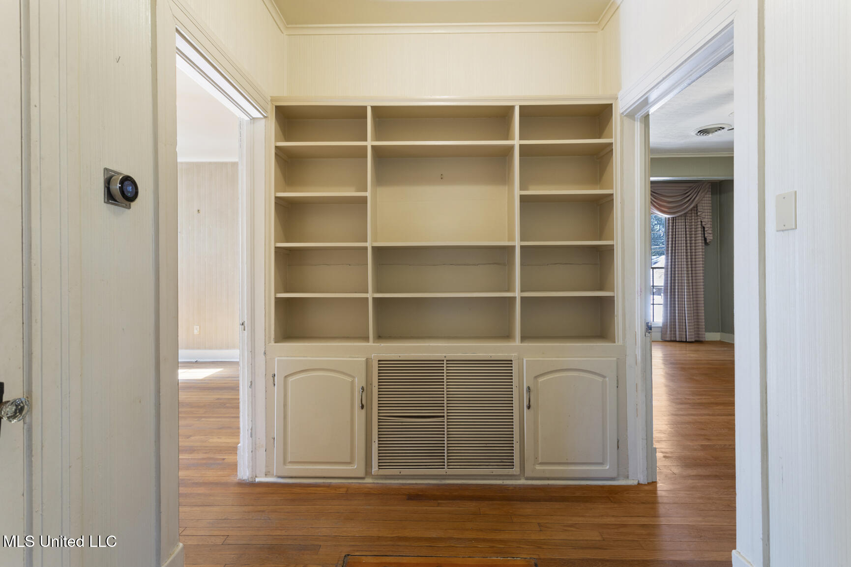1831 Howard Street Property Photo 22