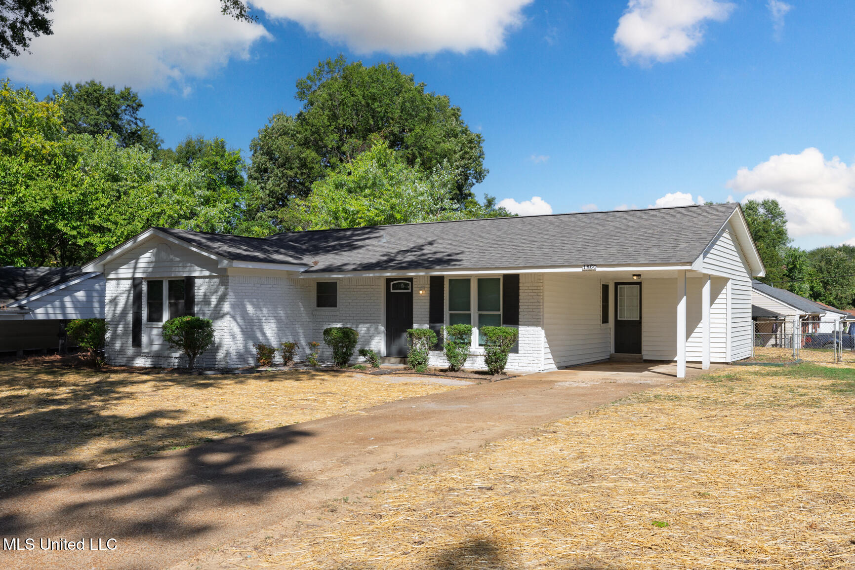 1860 Brookhaven Drive Property Photo 1