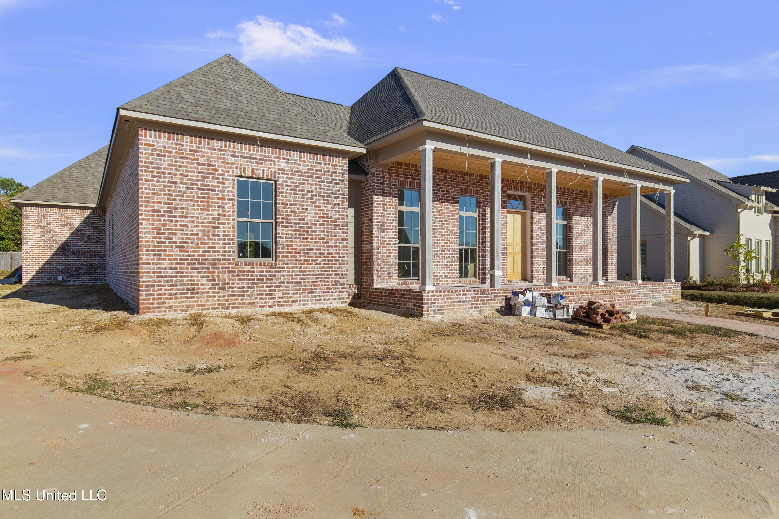 208 Parke Drive Property Photo 1