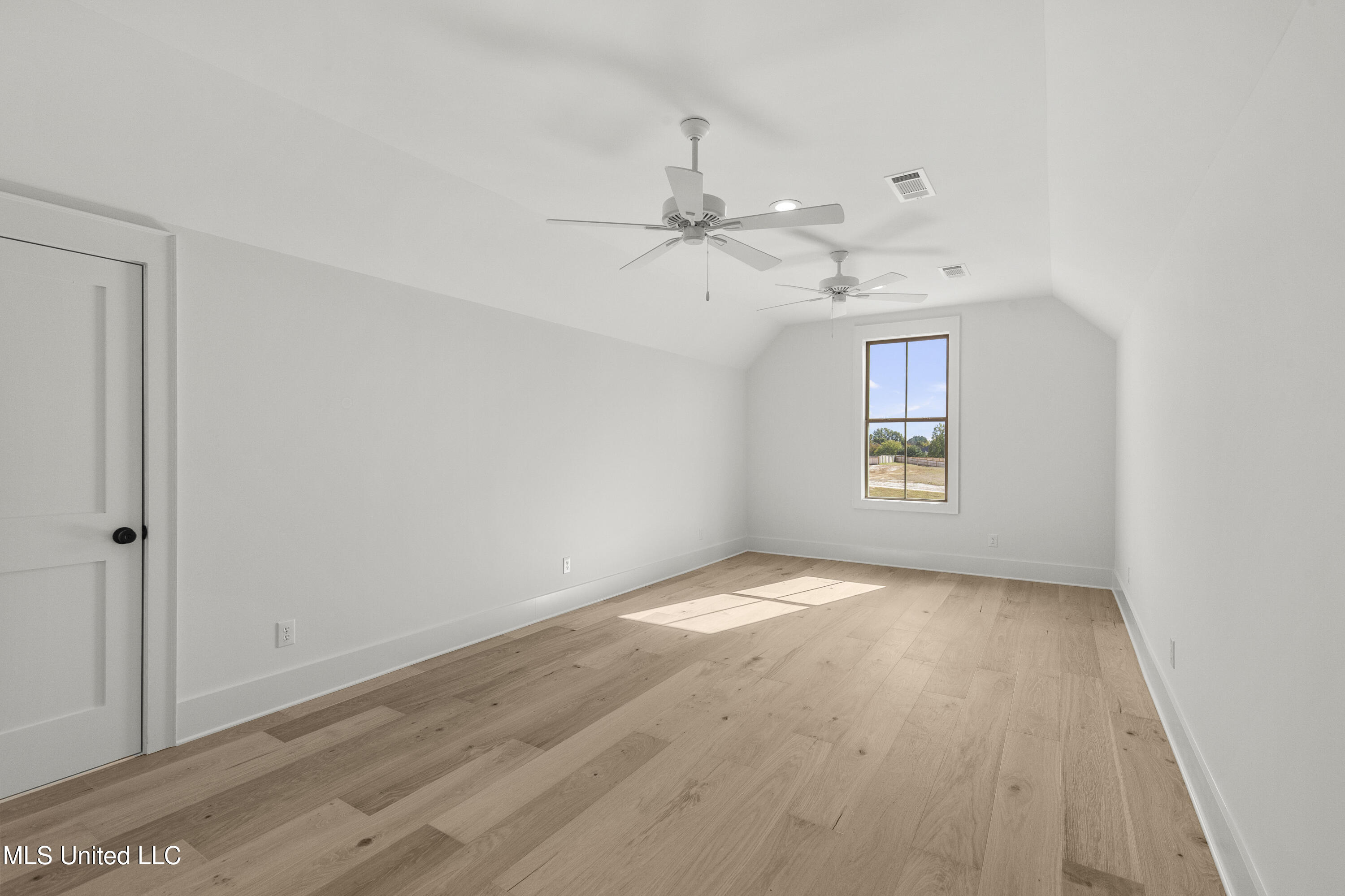 214 Parke Drive Property Photo 44