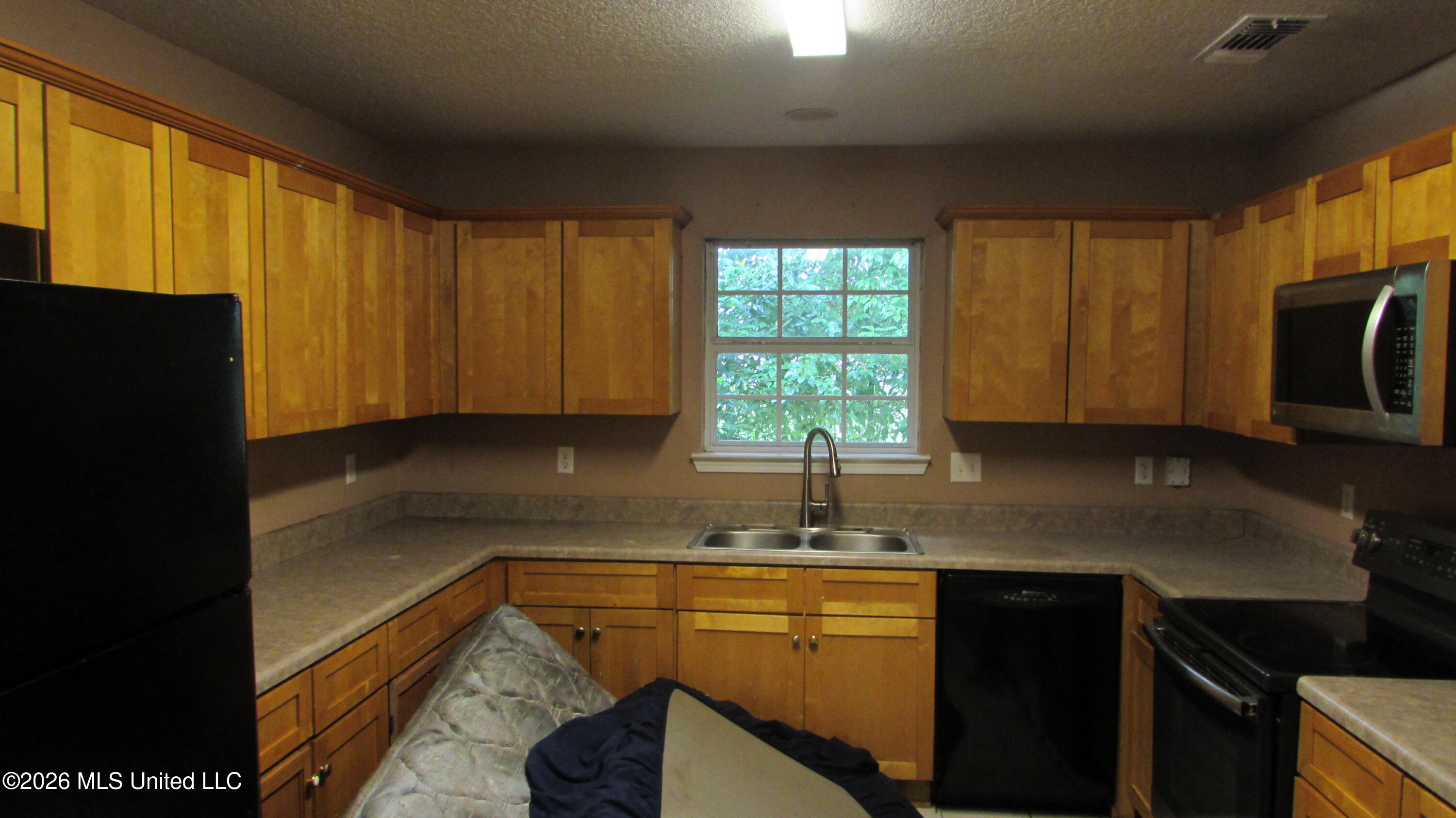2823 6th Avenue Property Photo 4