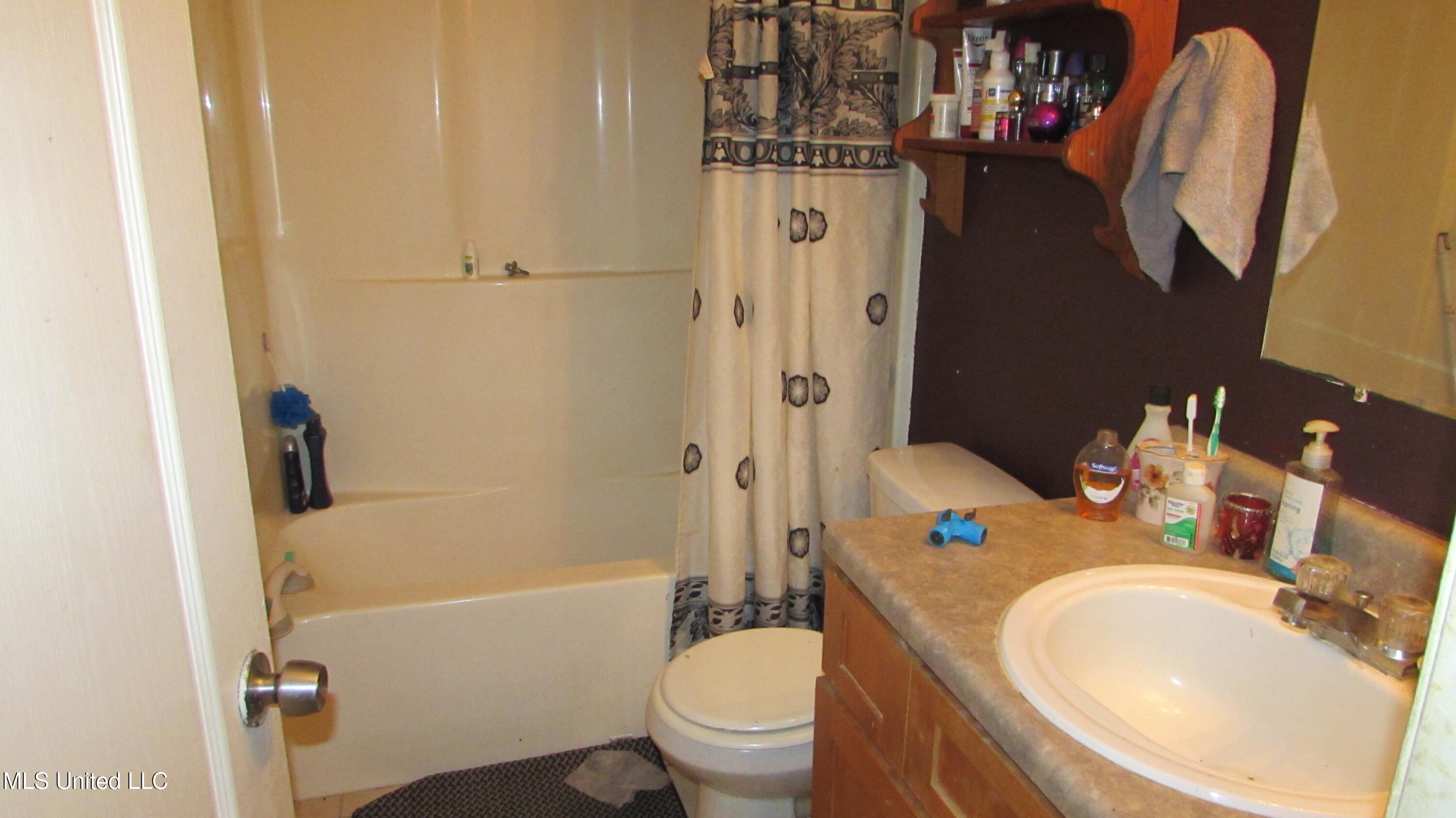 2823 6th Avenue Property Photo 9
