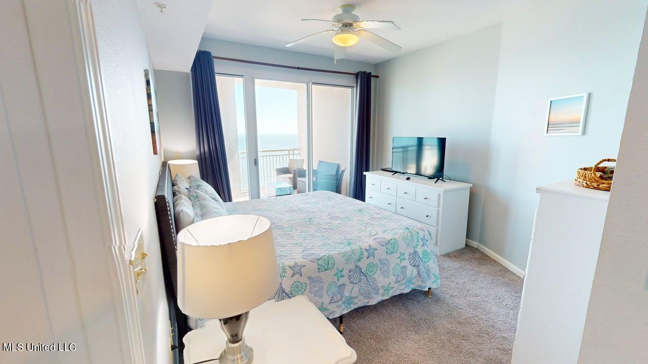 2228 Beach Drive Property Photo 8