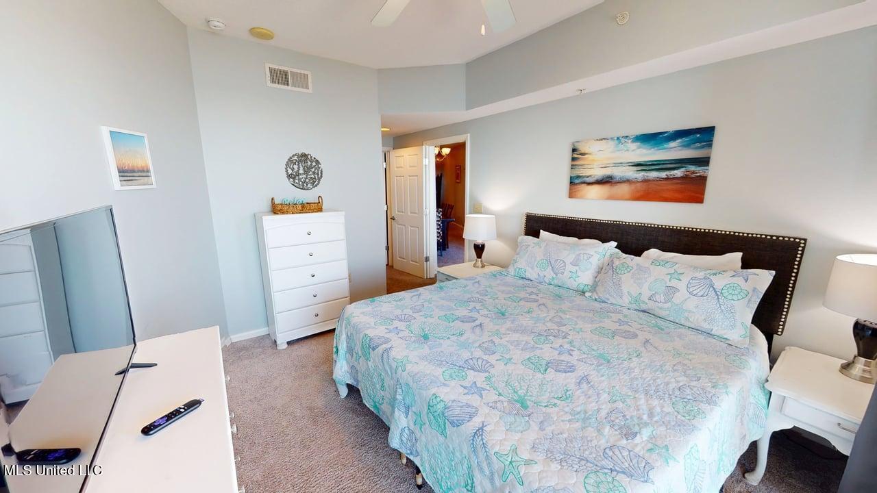 2228 Beach Drive Property Photo 9