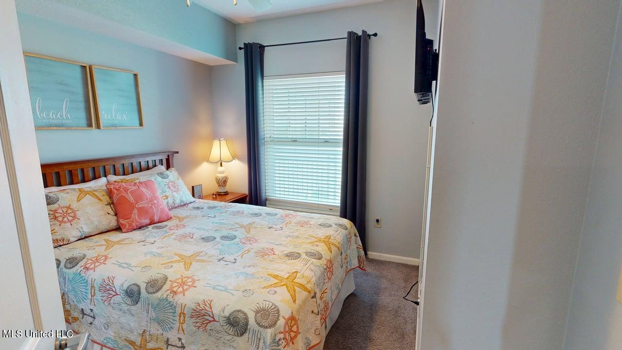 2228 Beach Drive Property Photo 11