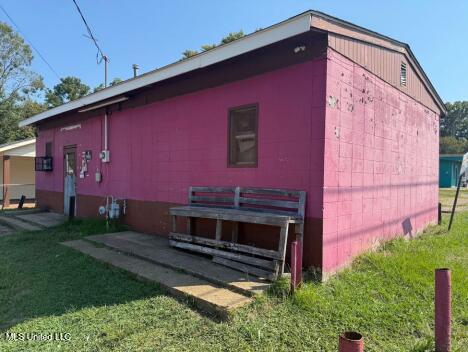 302 N West Street Property Photo 1