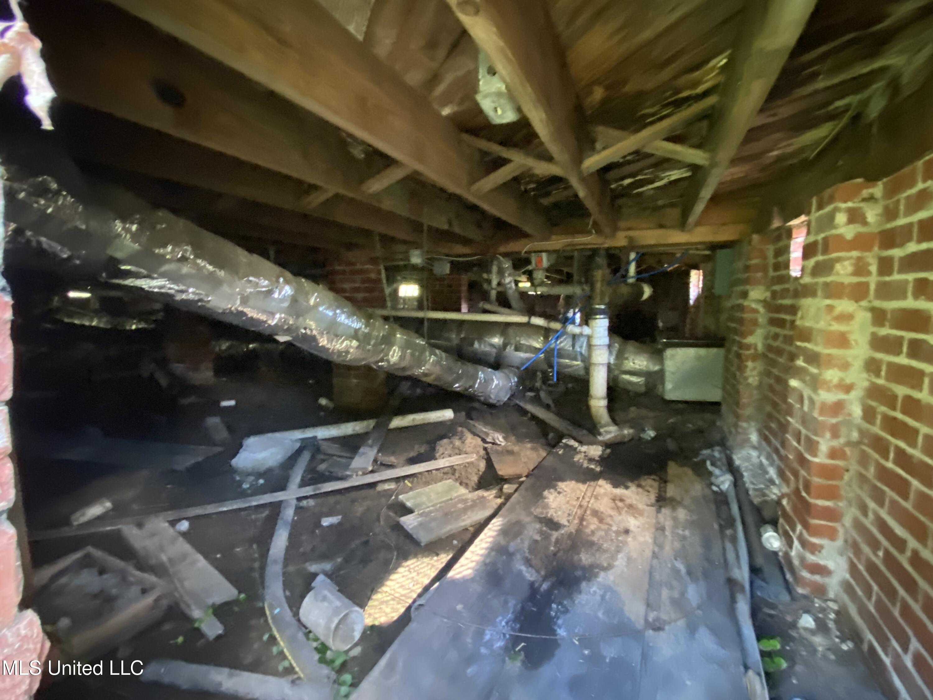 506 Taylor Street Property Photo 5
