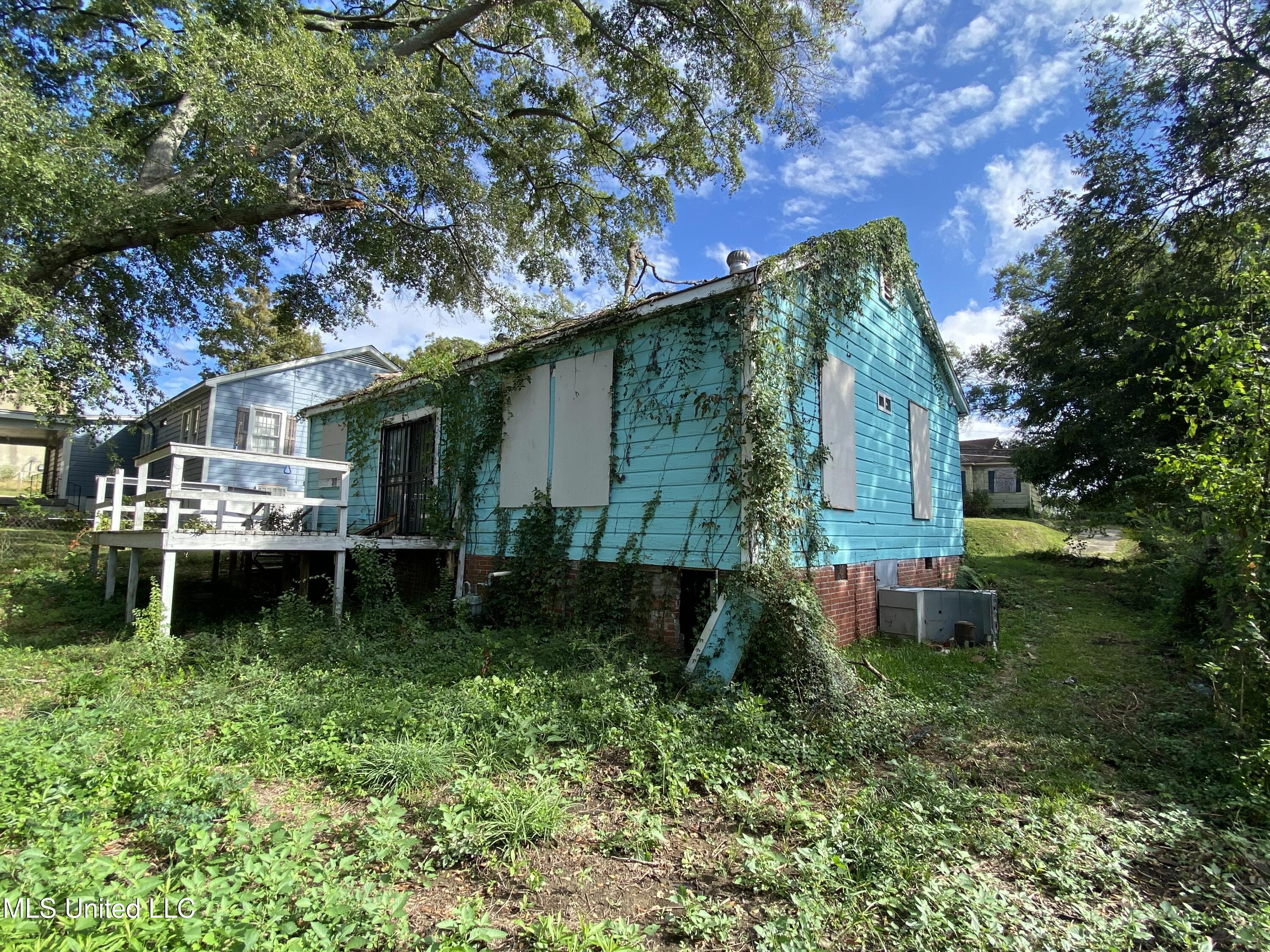 506 Taylor Street Property Photo 8