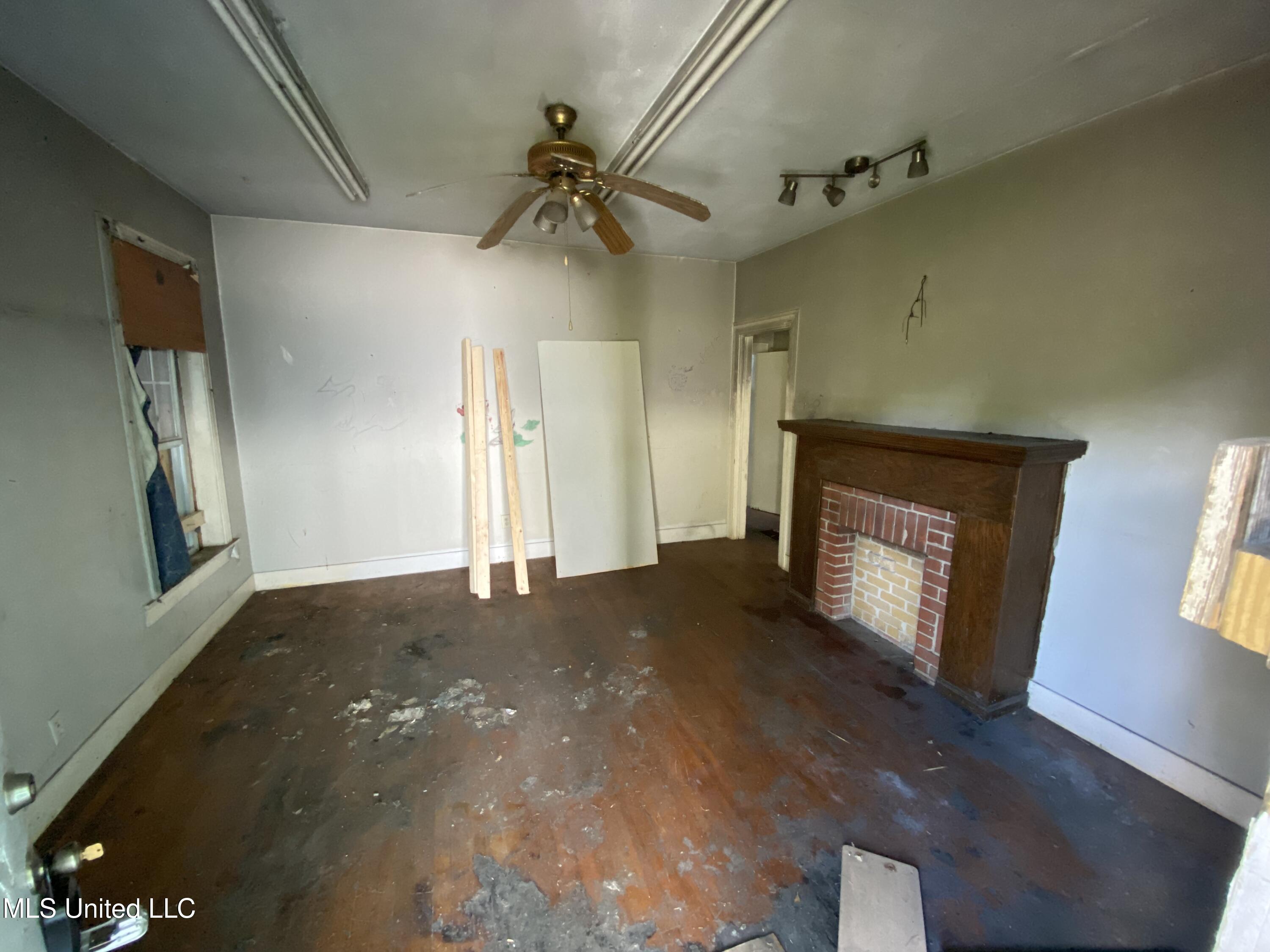 506 Taylor Street Property Photo 11