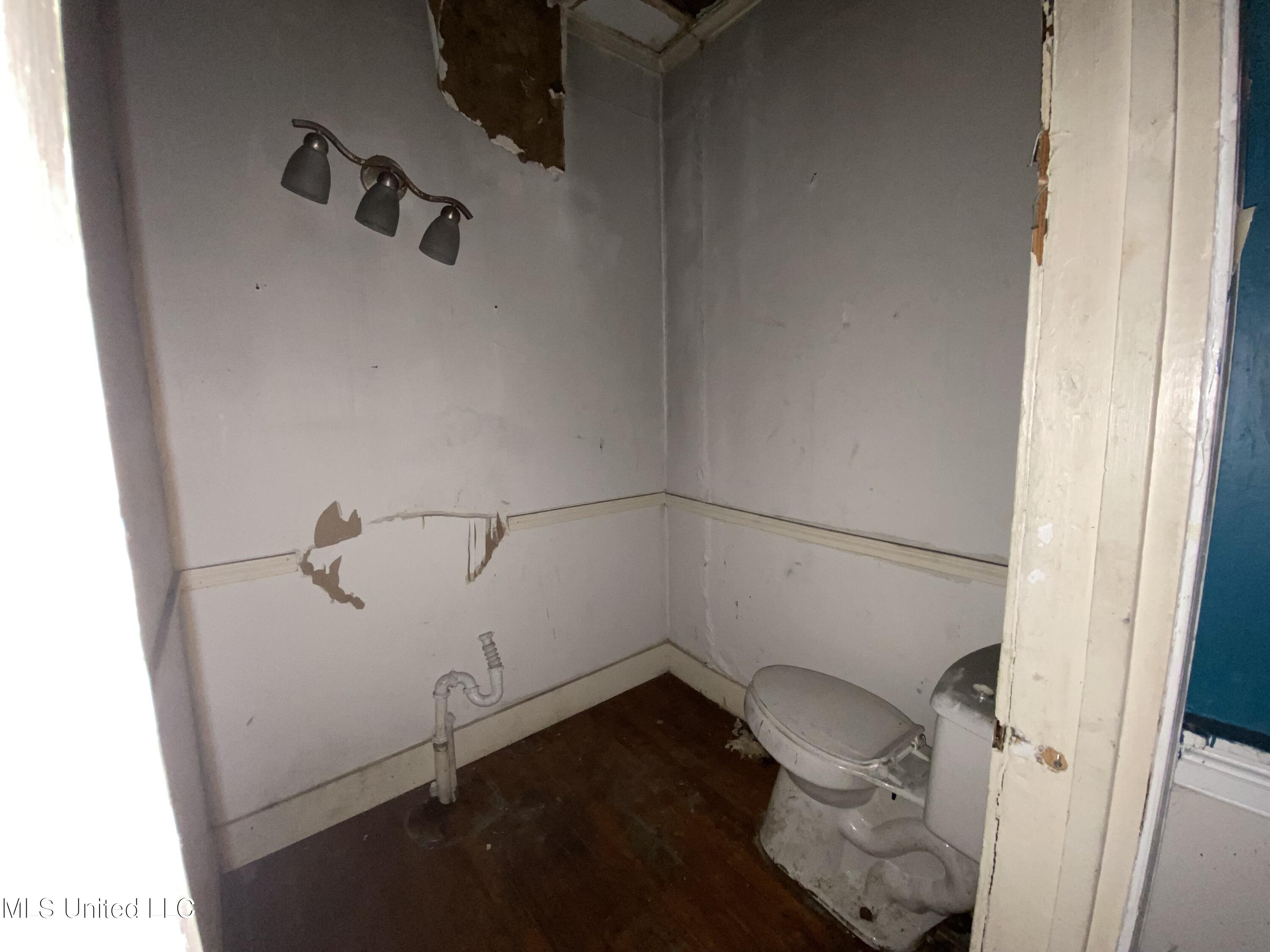 506 Taylor Street Property Photo 16