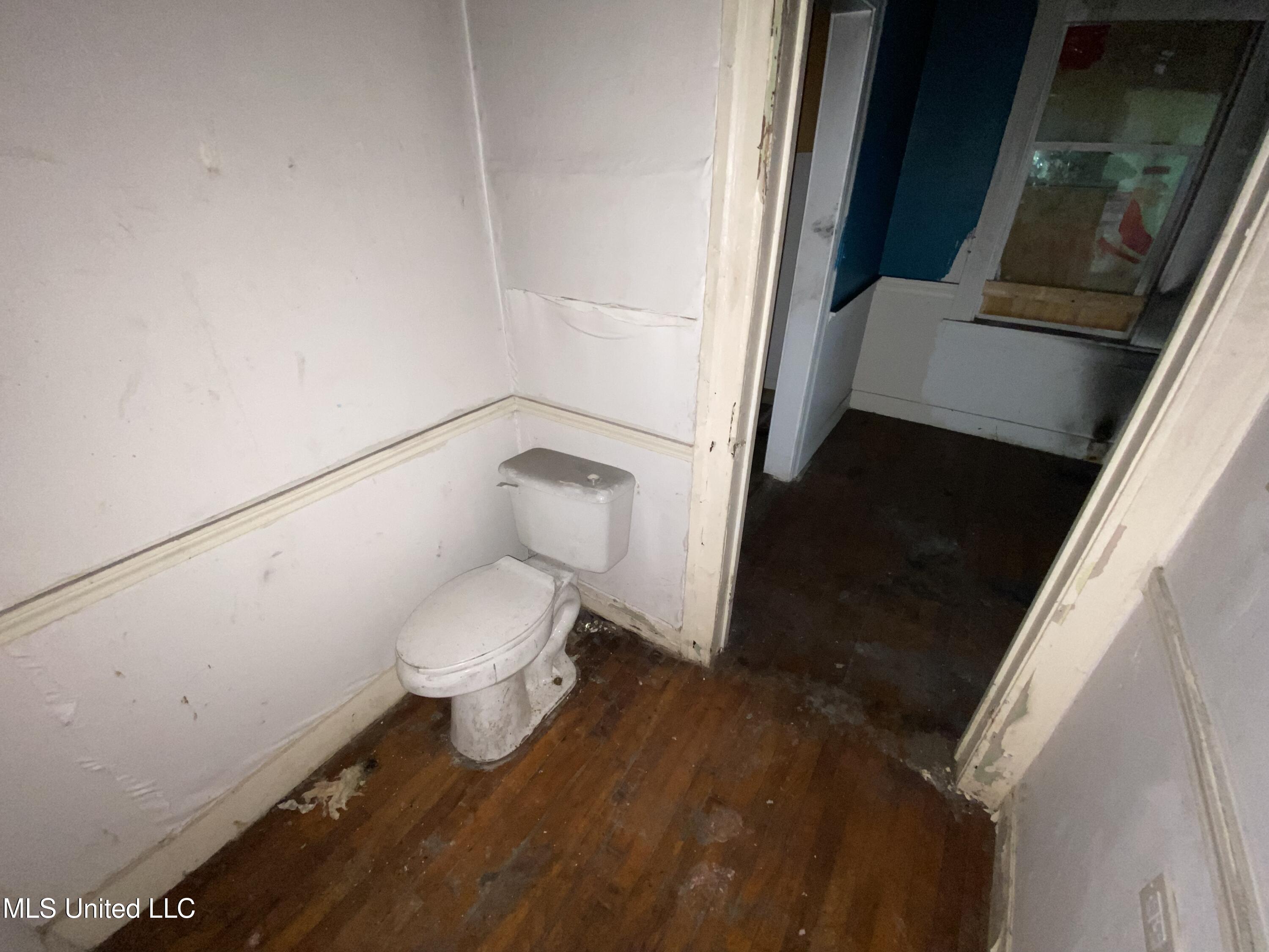 506 Taylor Street Property Photo 32