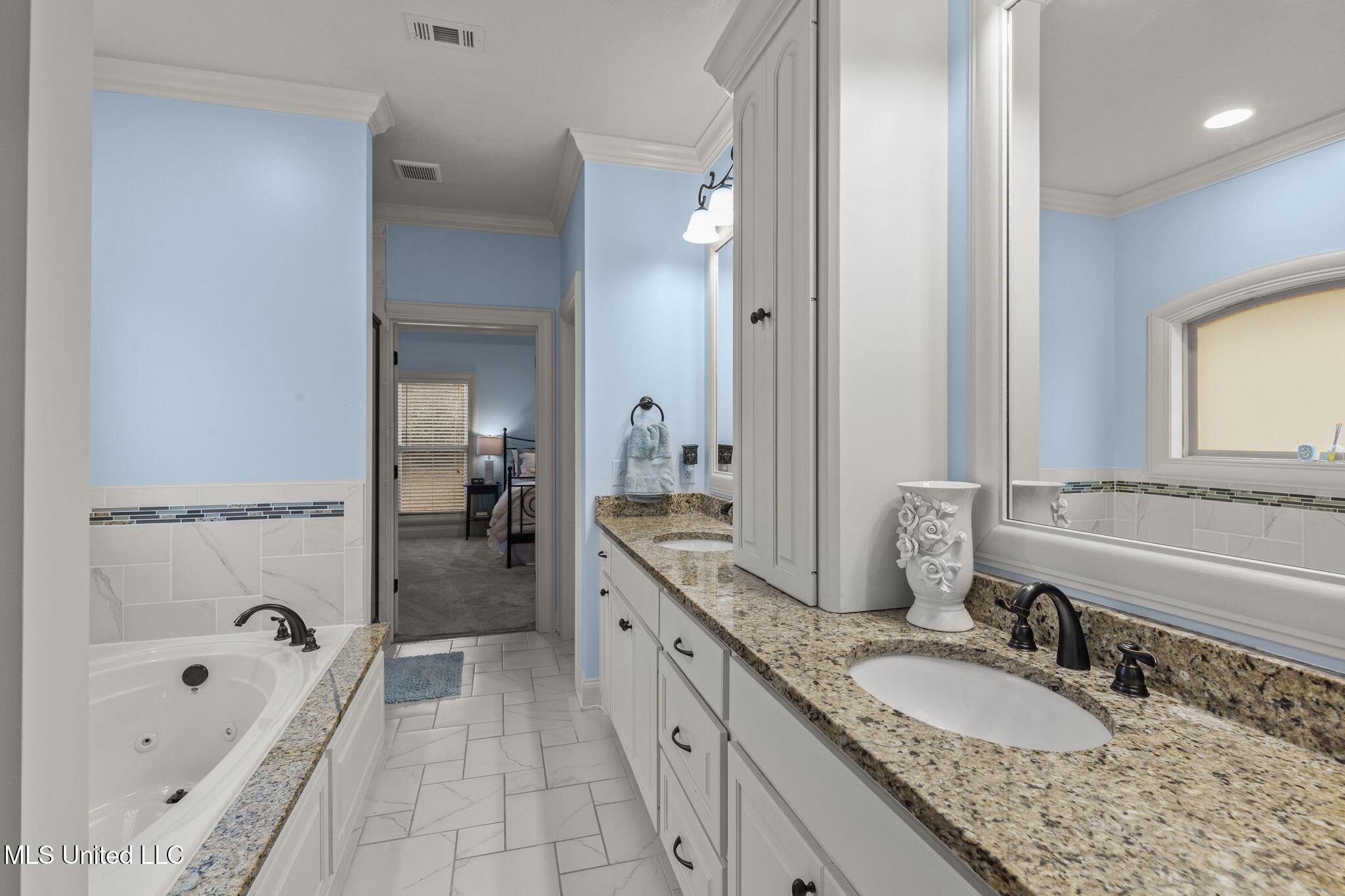910 Abundance Crossing Property Photo 31
