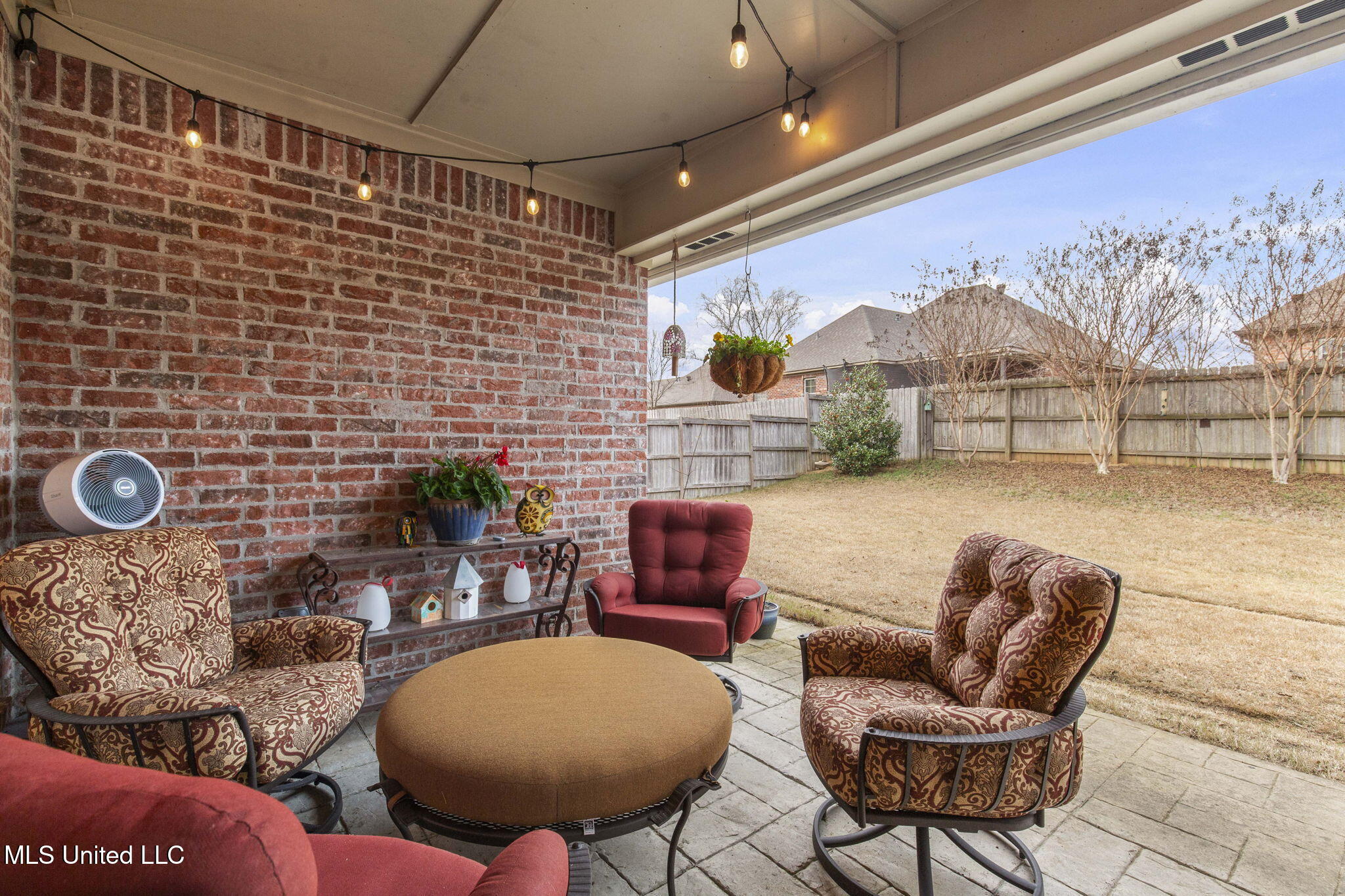 910 Abundance Crossing Property Photo 44