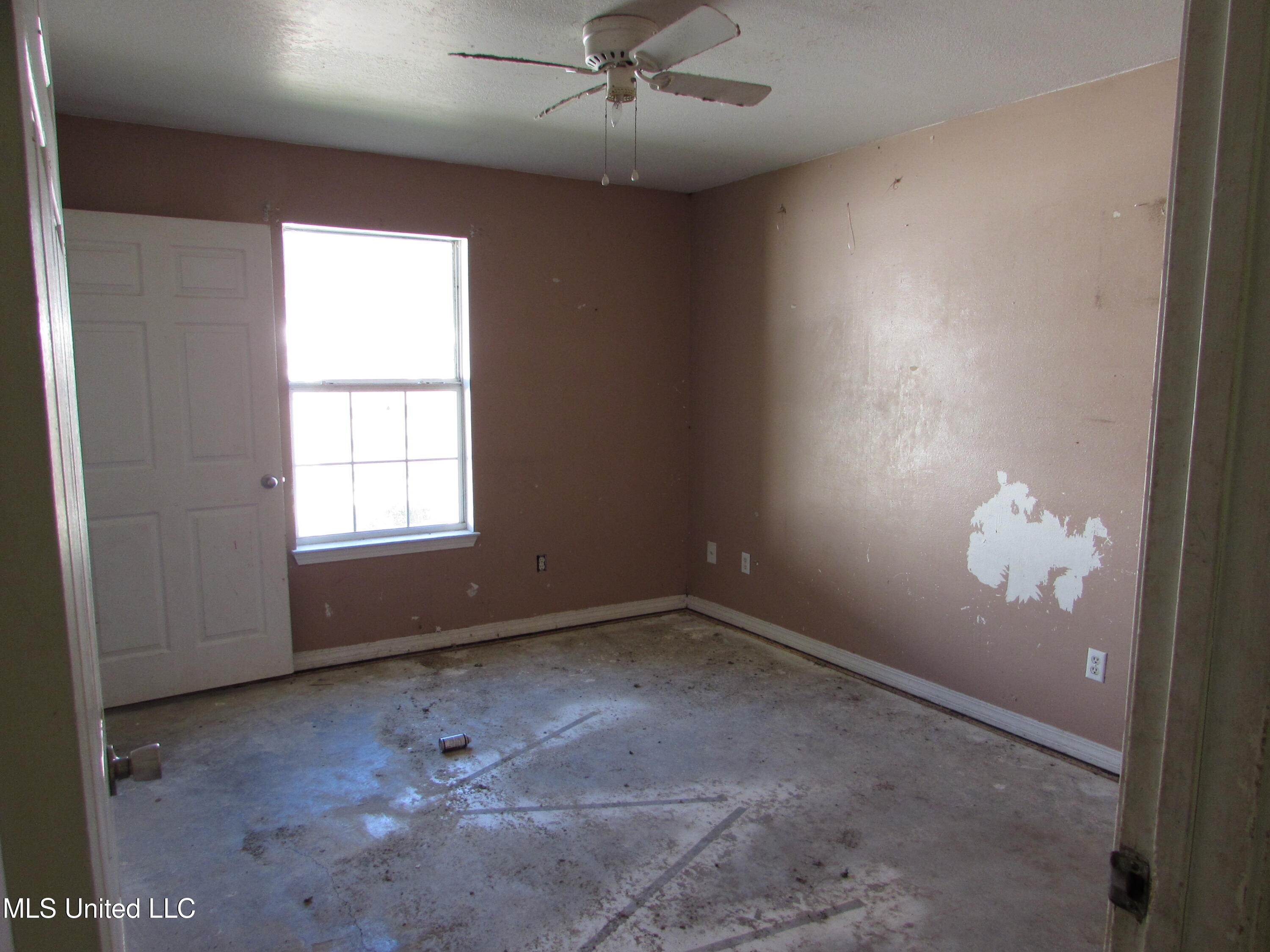 2015 32nd Avenue Property Photo 4