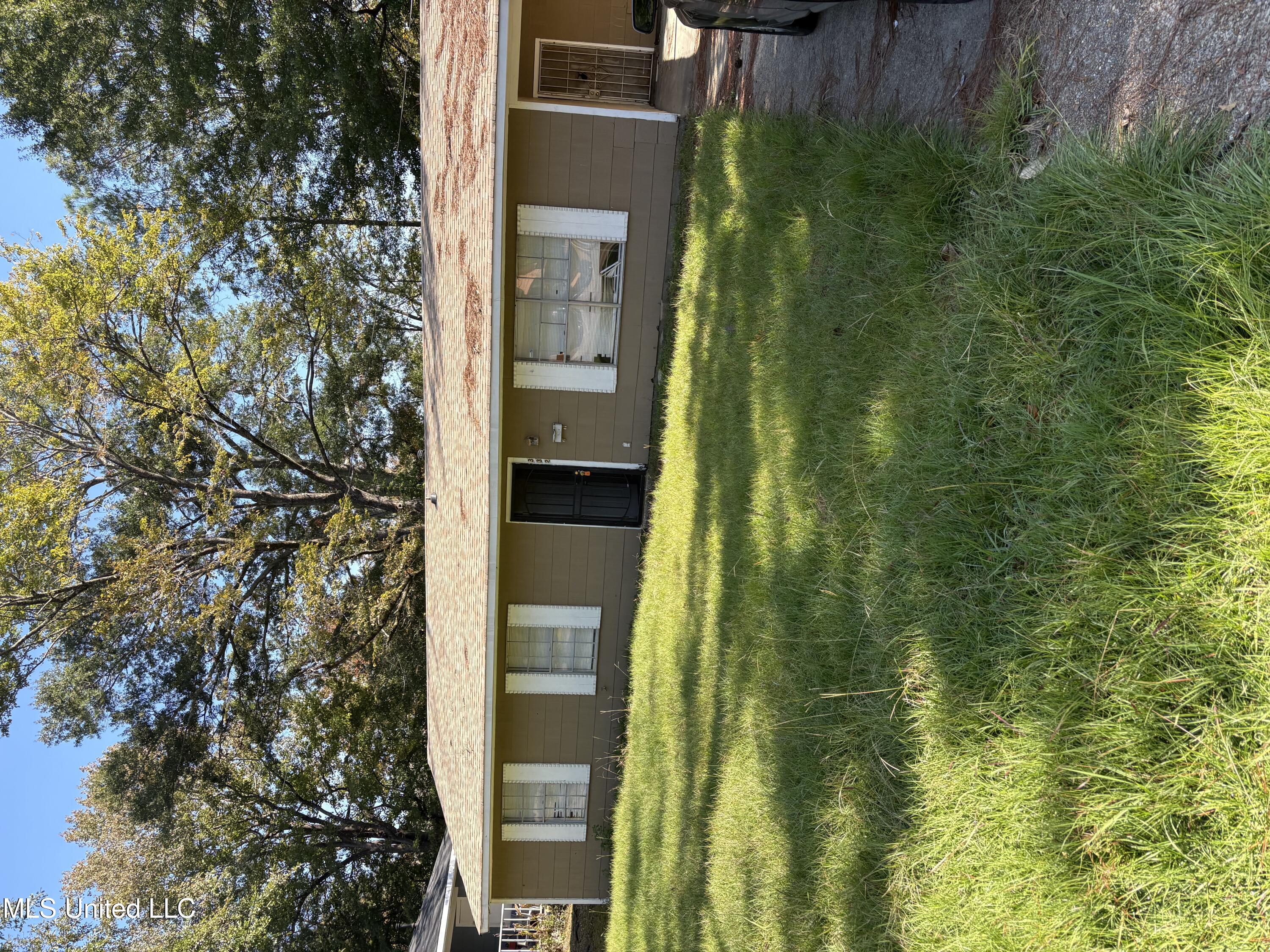 332 N Flag Chapel Road Property Photo 1