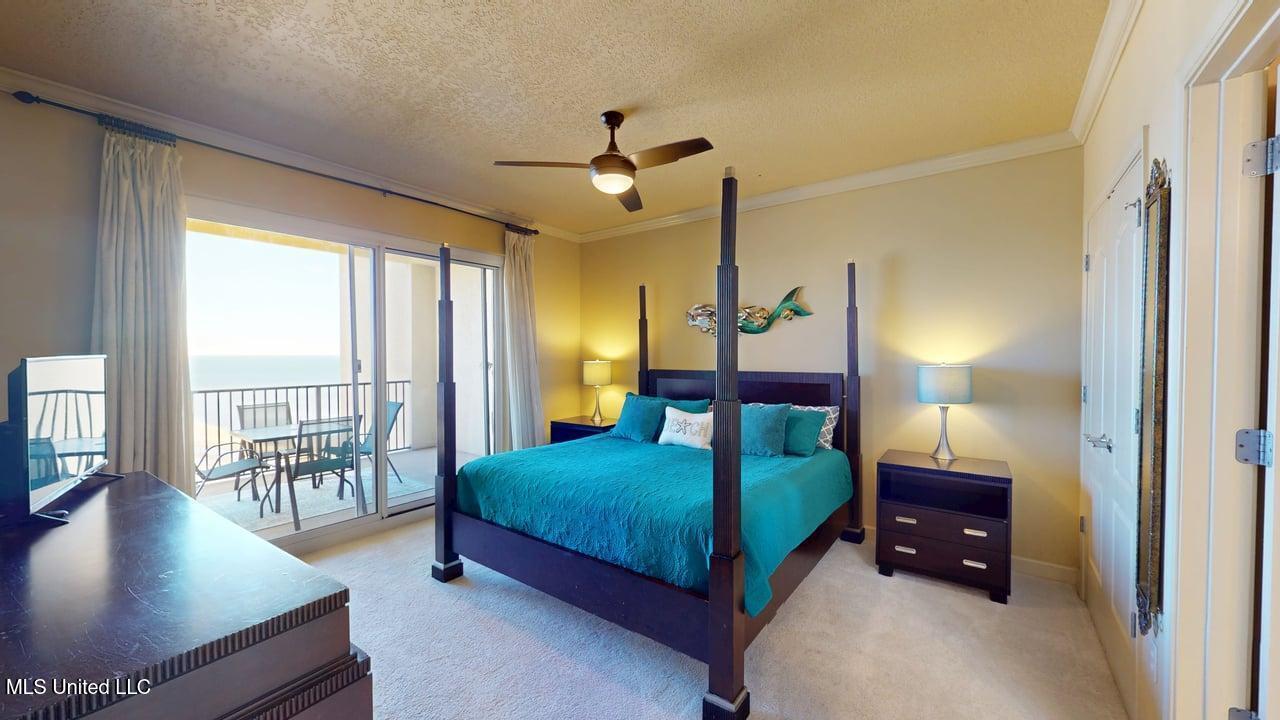 1200 Beach Drive Property Photo 10