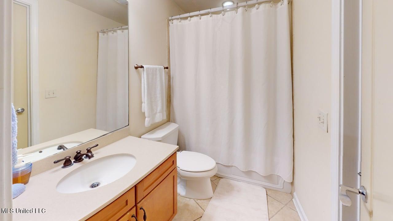 1200 Beach Drive Property Photo 15