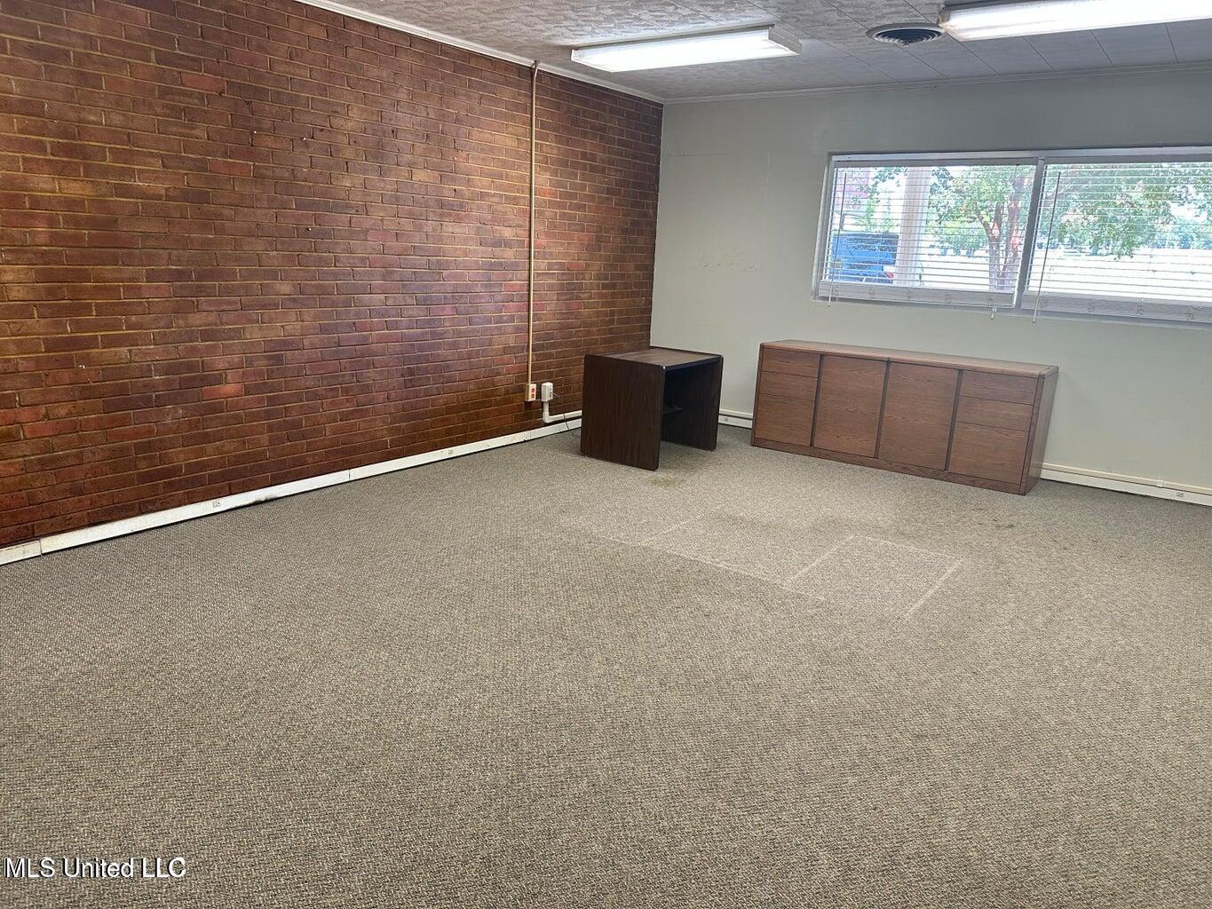 444 E Monticello Street Property Photo 2