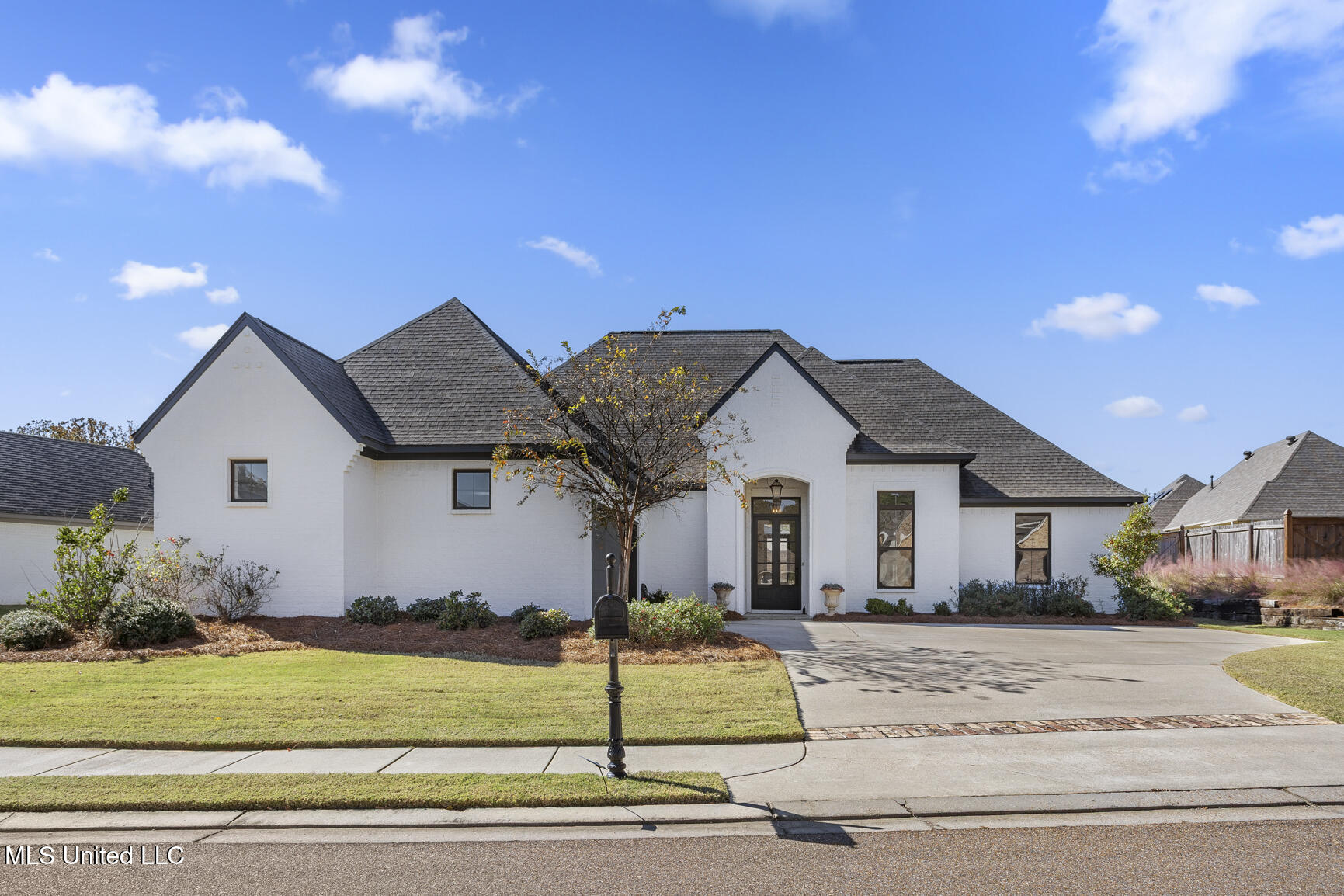 193 Grace Drive Property Photo 1