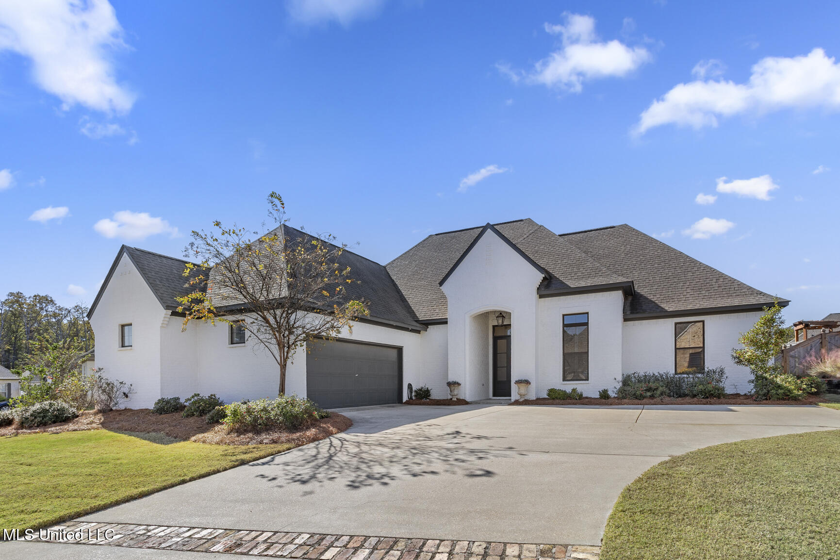 193 Grace Drive Property Photo 3