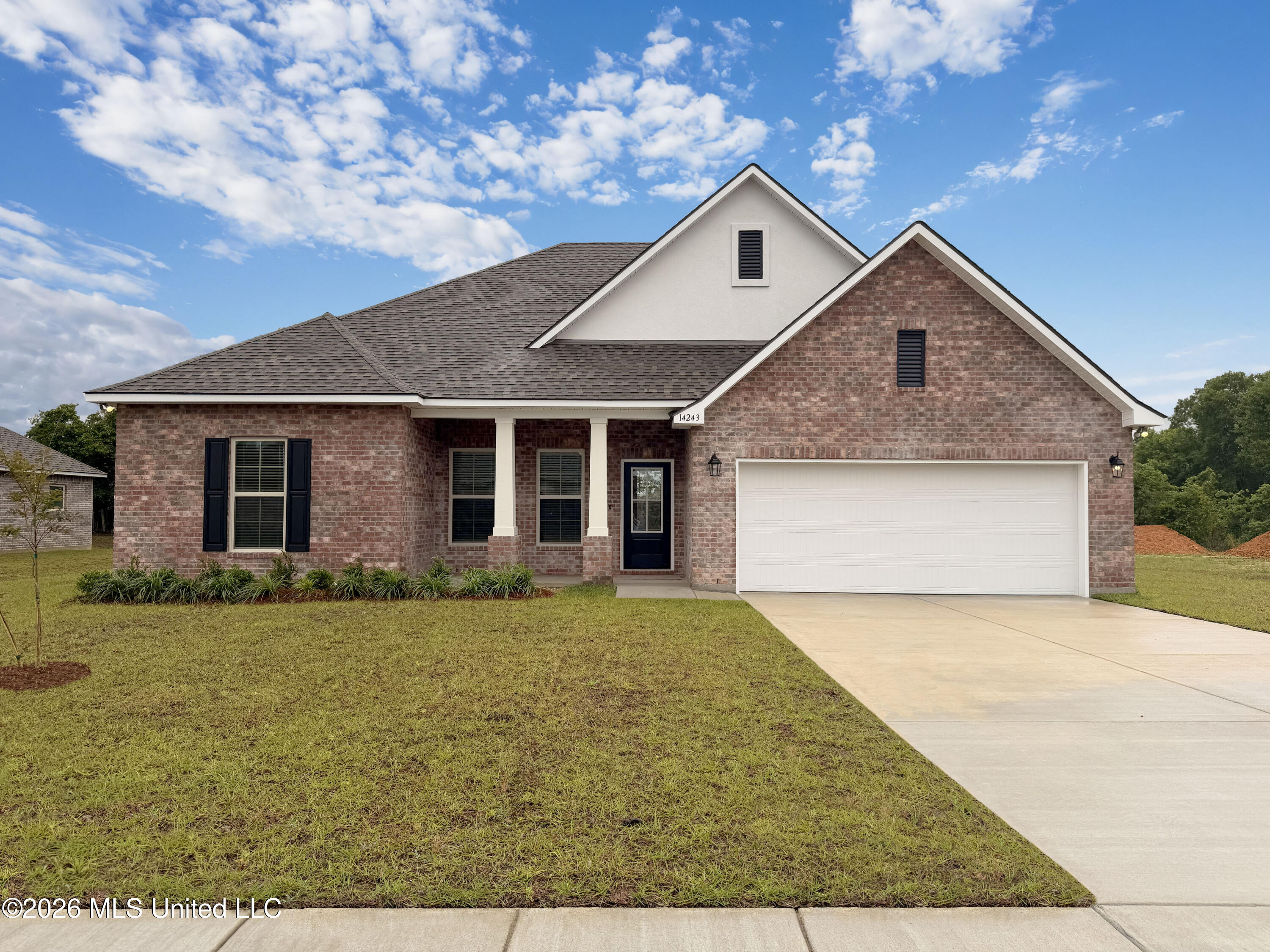 14243 Swan Ridge Circle Property Photo 1