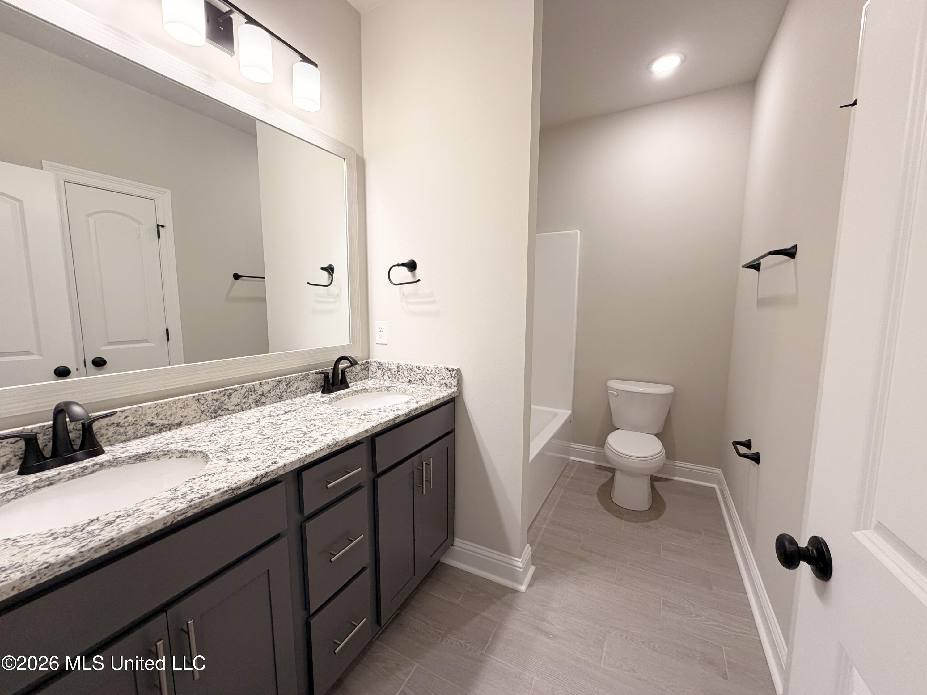 14243 Swan Ridge Circle Property Photo 27