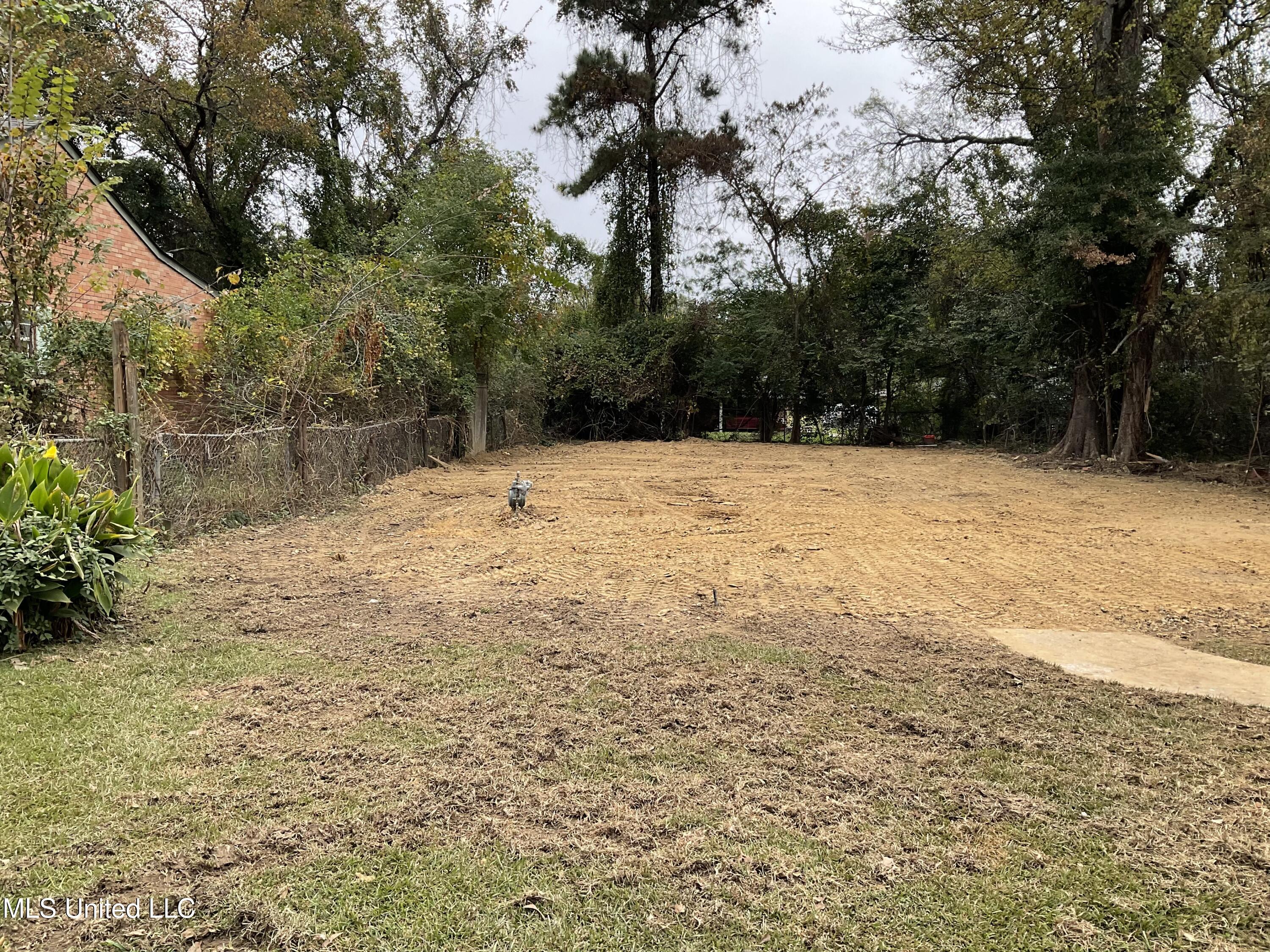 1516 Booker Street Property Photo 1