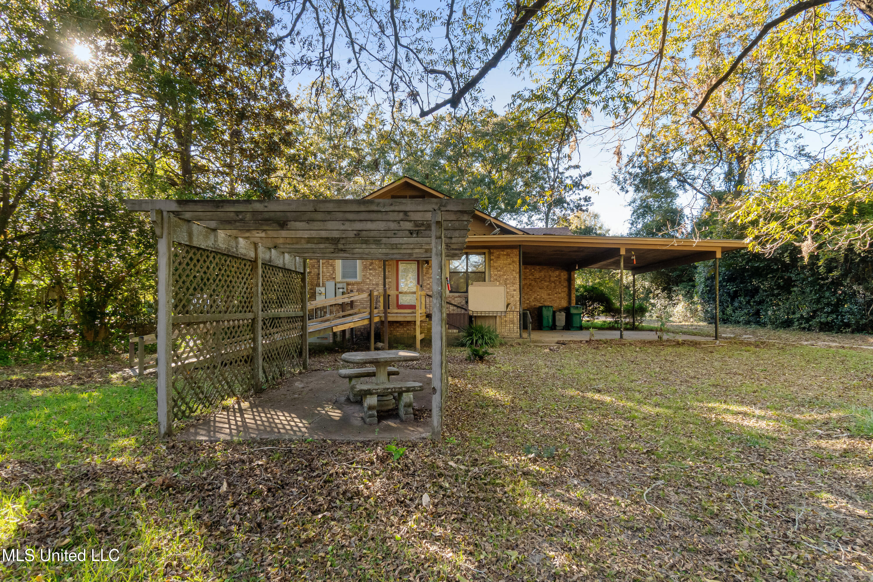 312 North Jackson Street Property Photo 31