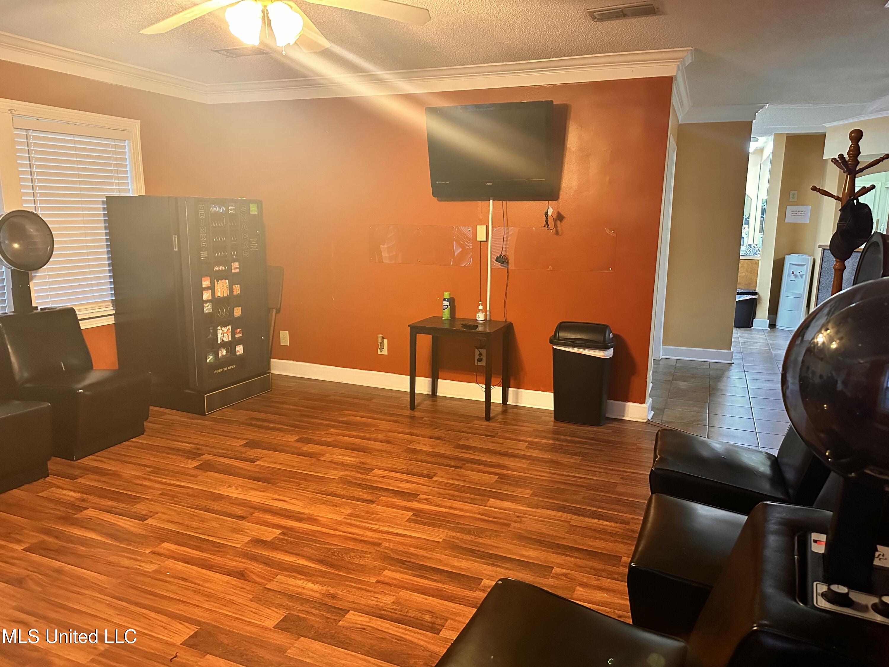 391 Brookhaven Street Property Photo 12