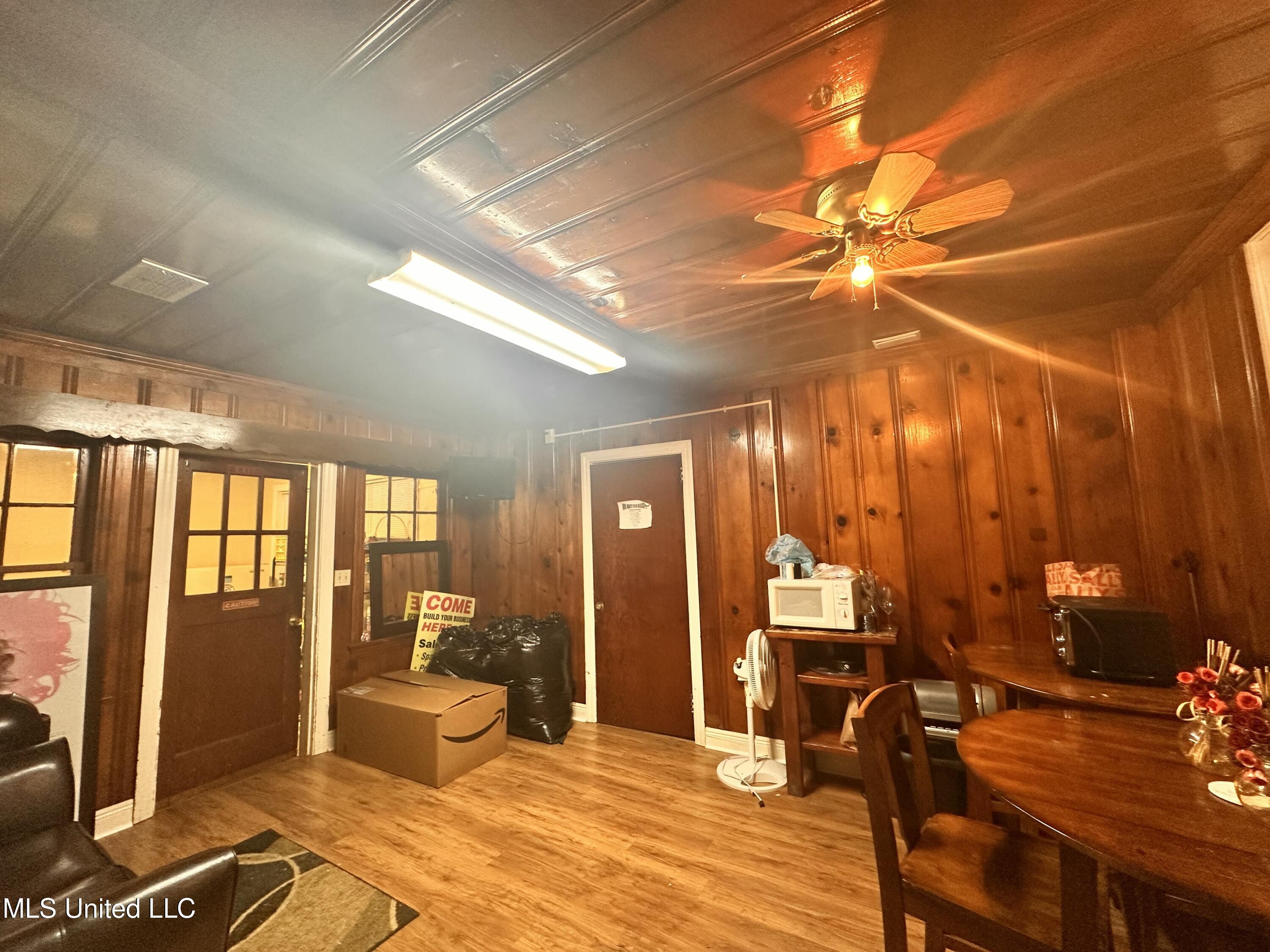 391 Brookhaven Street Property Photo 20