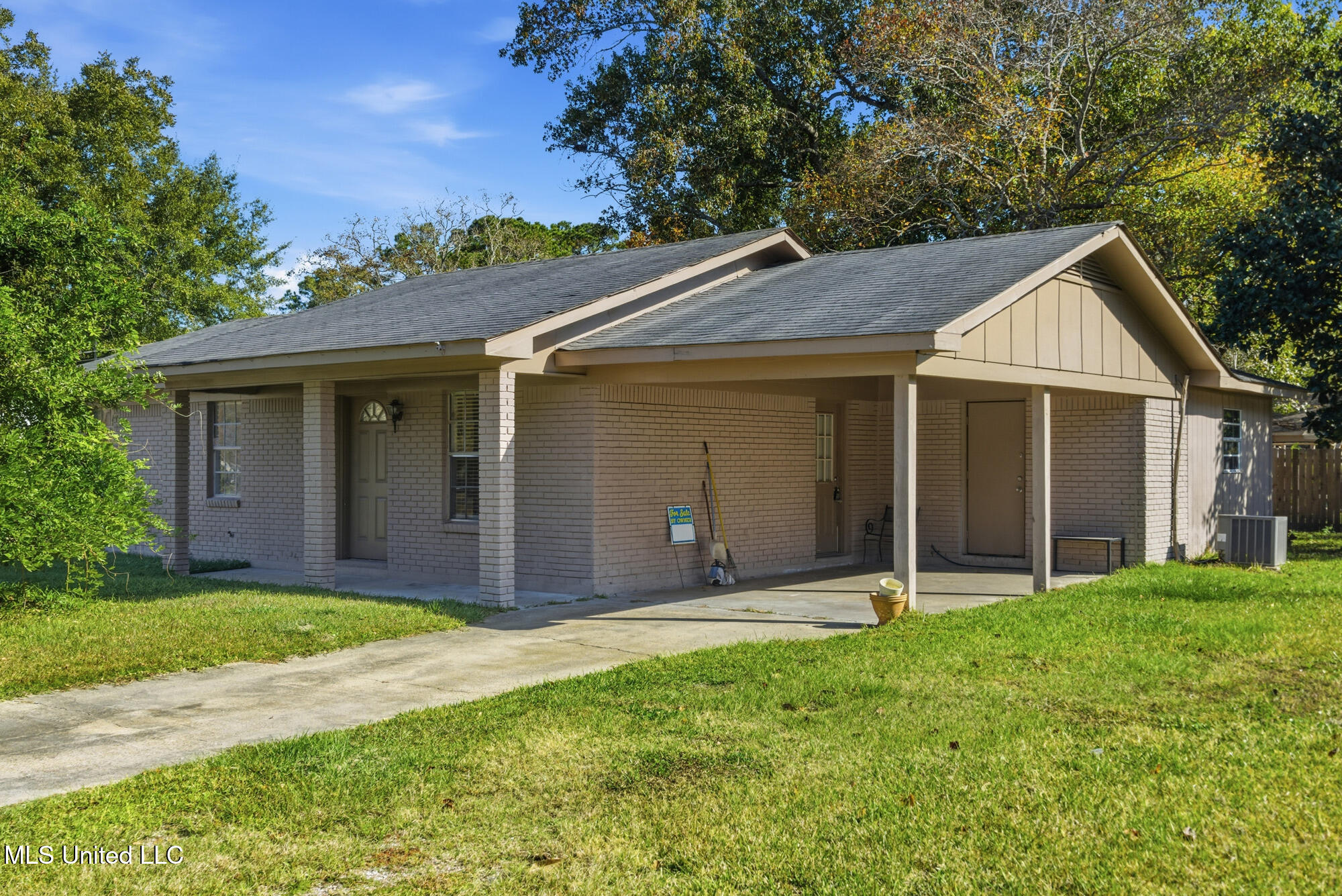 8304 Austeria Street Property Photo 1