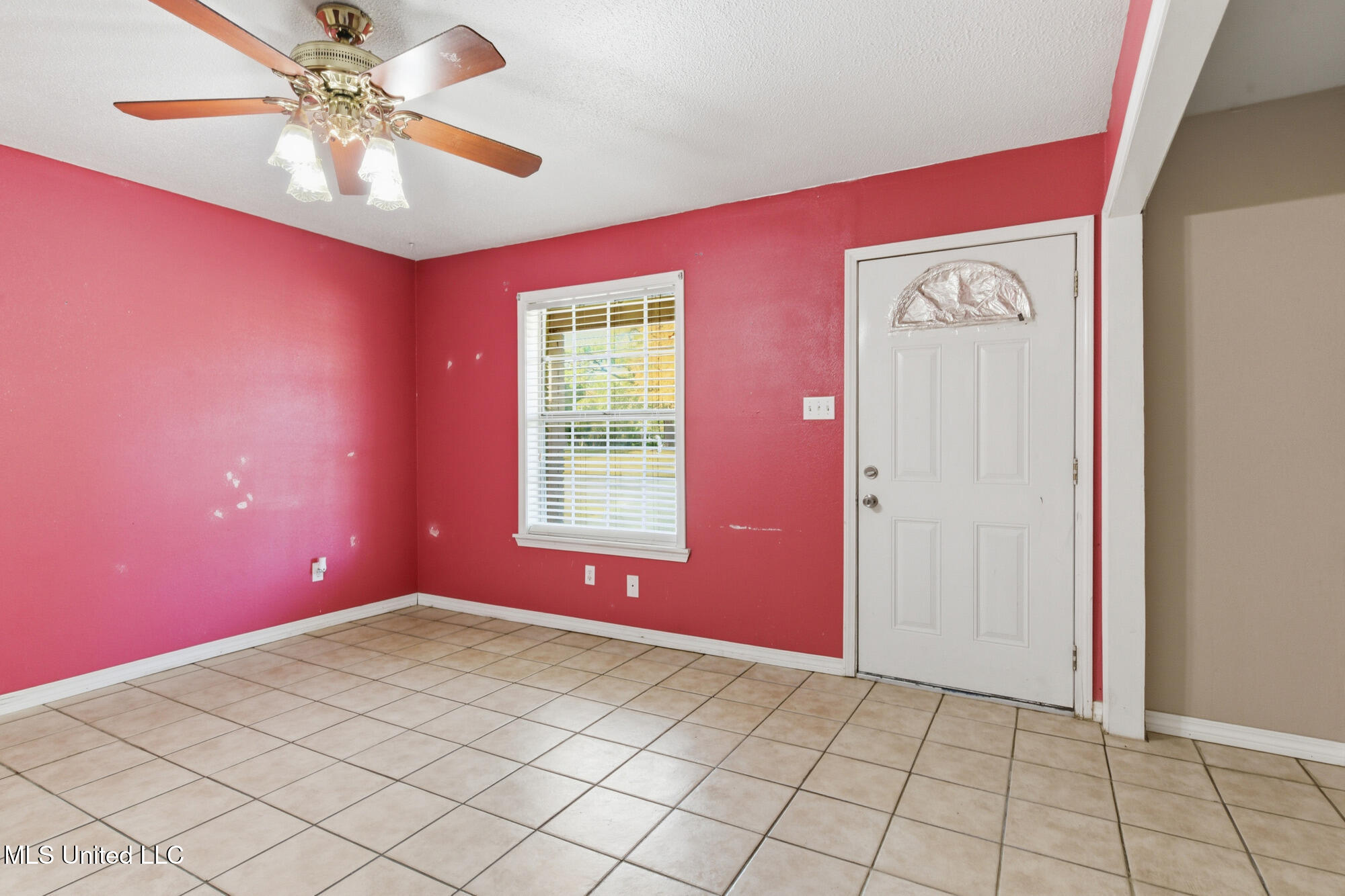 8304 Austeria Street Property Photo 5