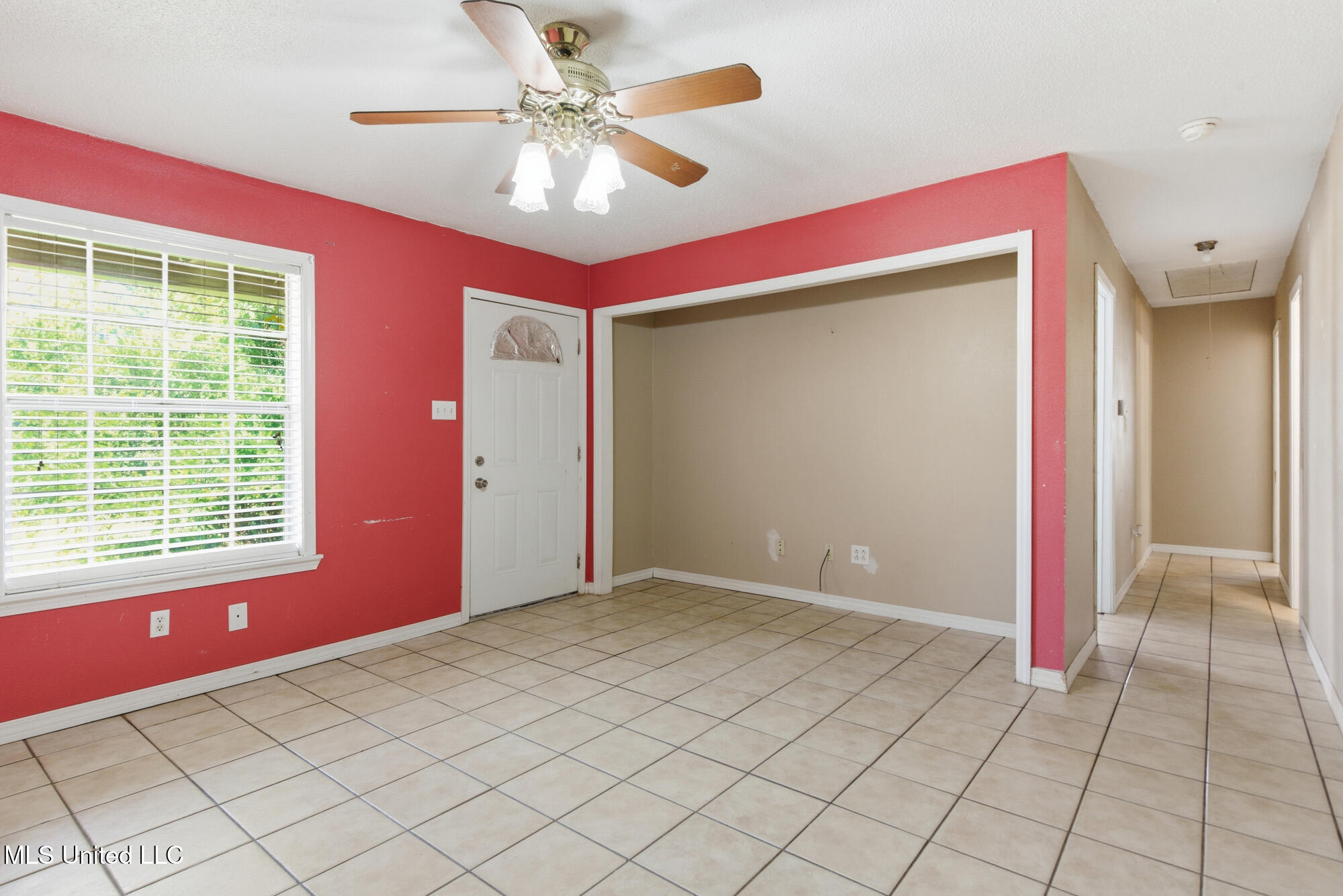 8304 Austeria Street Property Photo 6