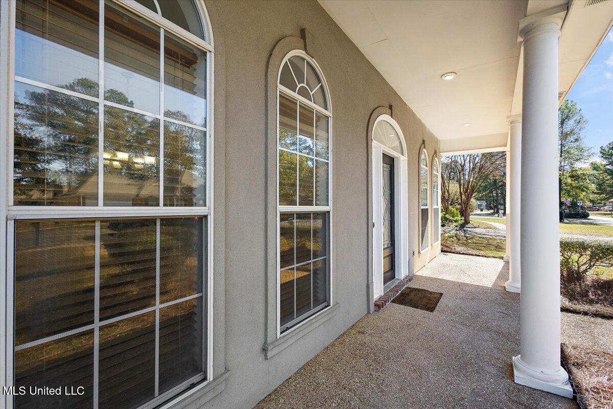 1006 Riverchase North Drive Property Photo 4