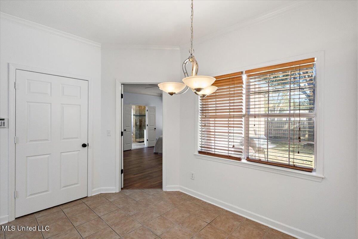 1006 Riverchase North Drive Property Photo 14