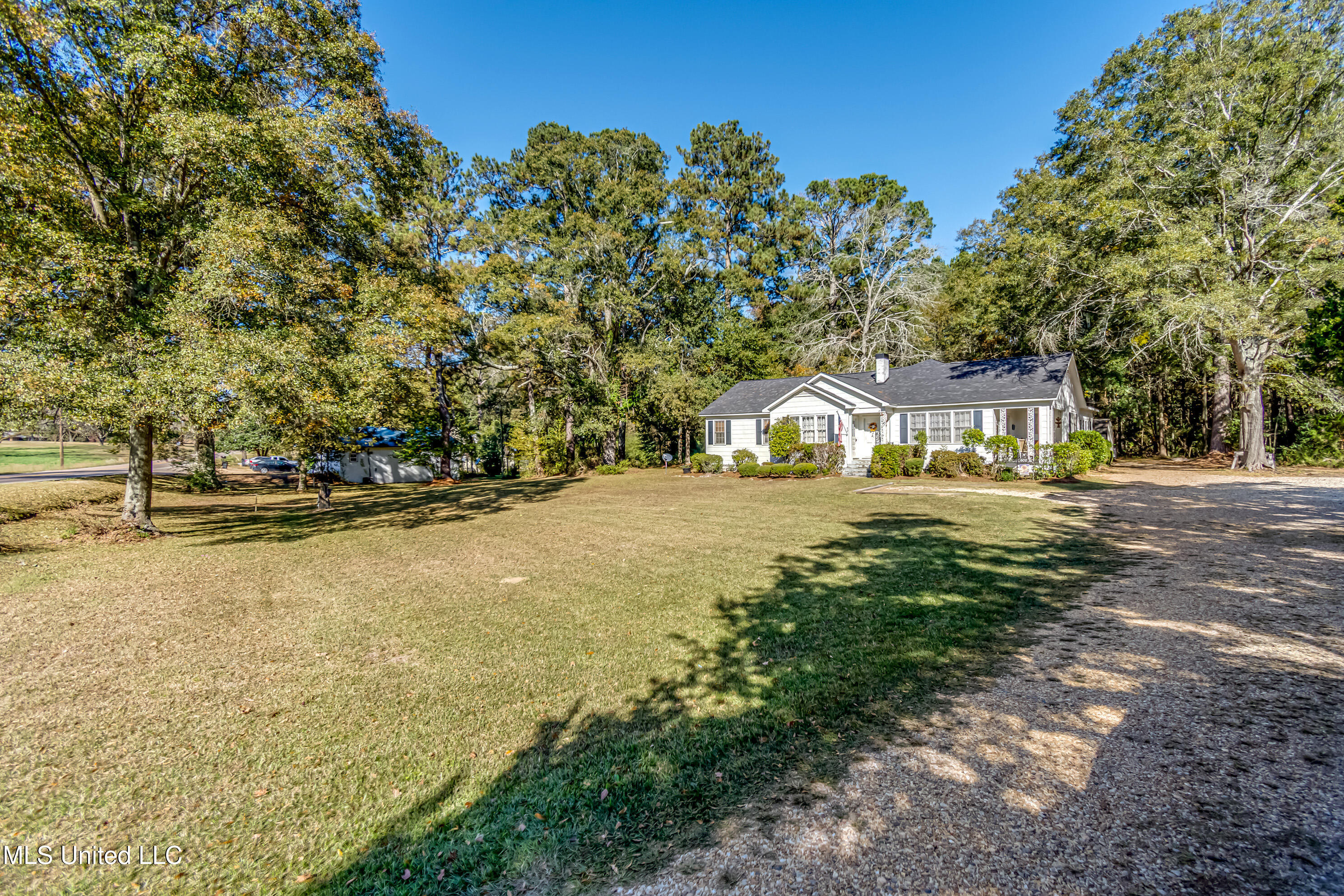 602 Simpson Hwy 149 Property Photo 55