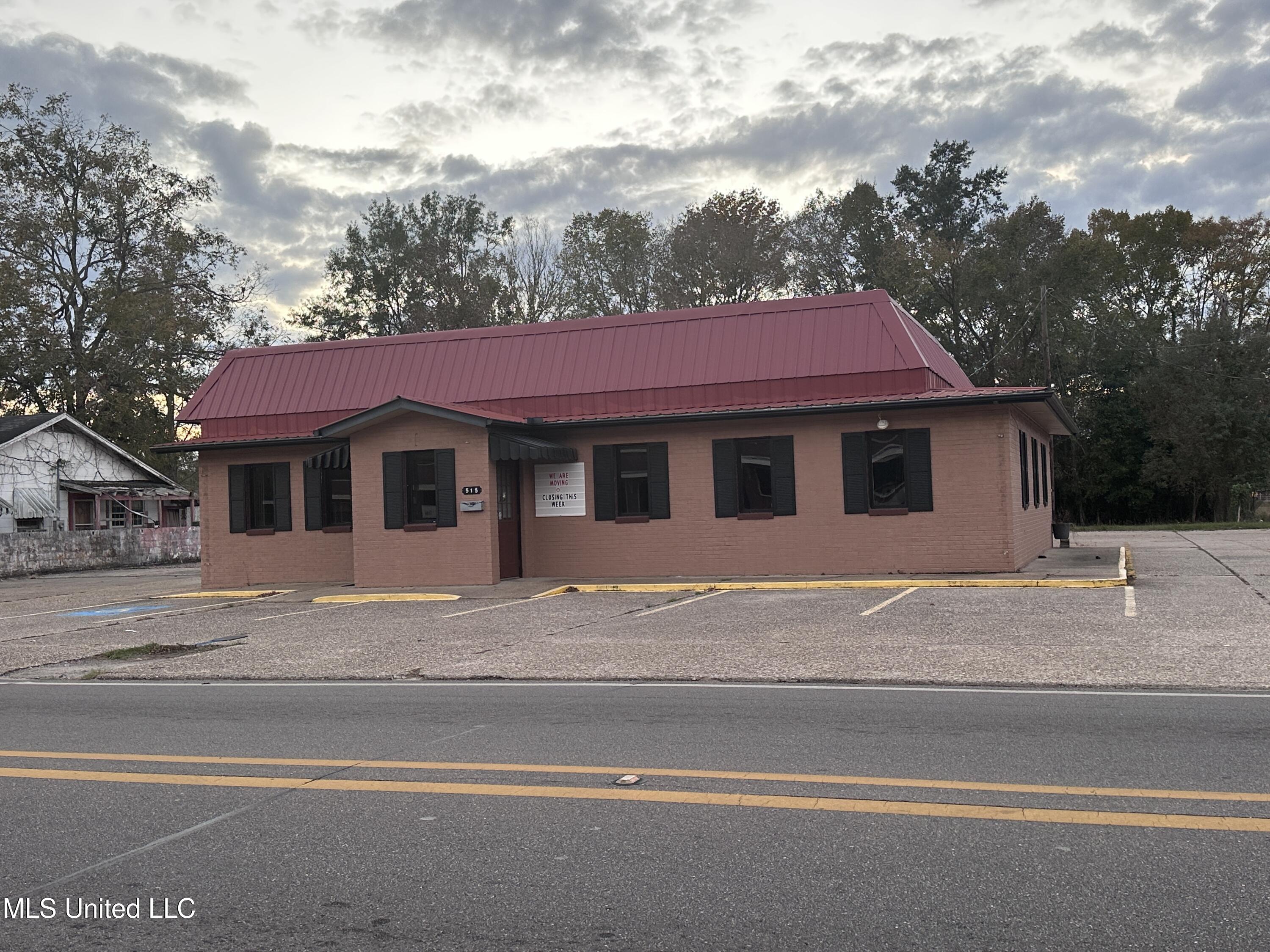 515 S High School Avenue