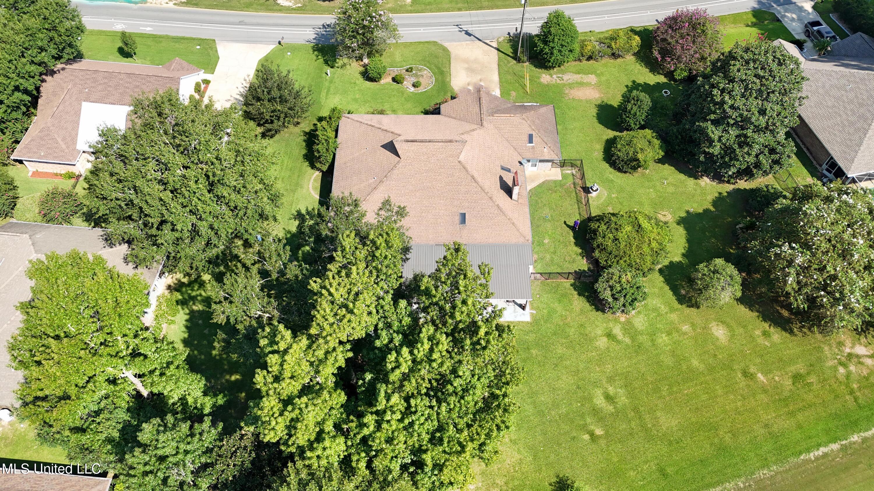 74617 N Diamondhead Drive Property Photo 33