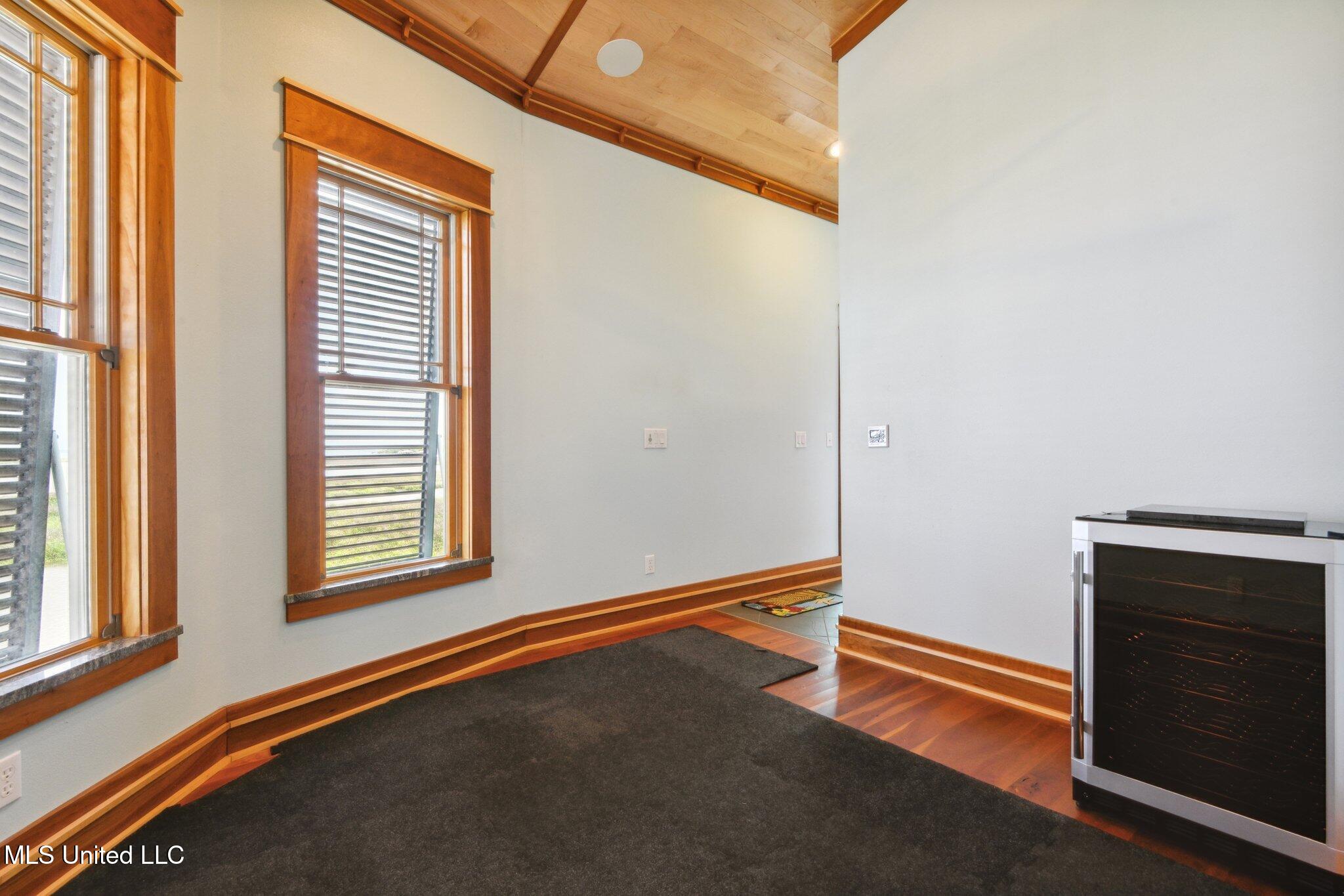 141 Janelle Drive Property Photo 27