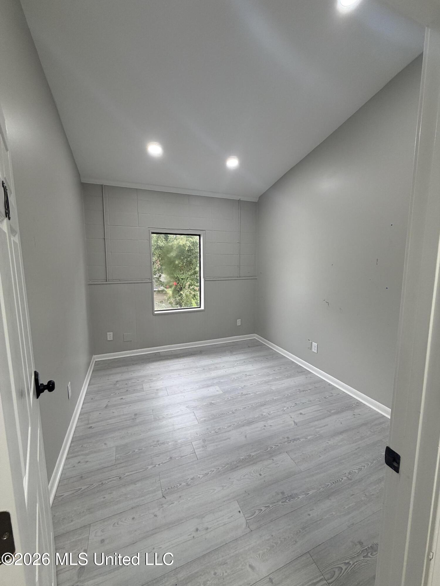912 Convent Avenue Property Photo 8