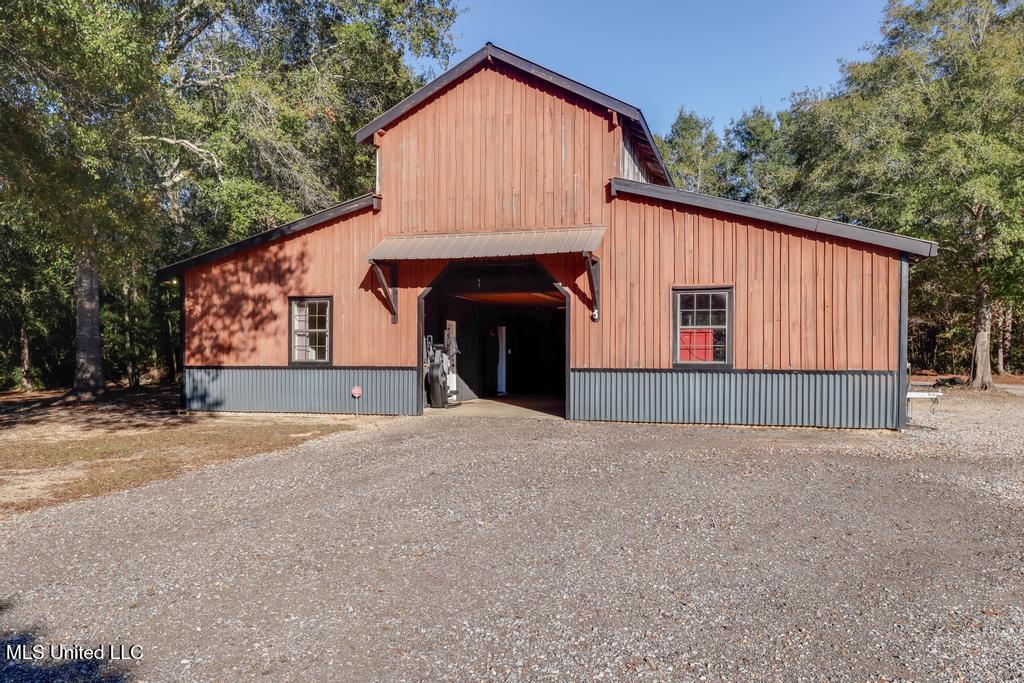 5220 Cowart Road Property Photo 3