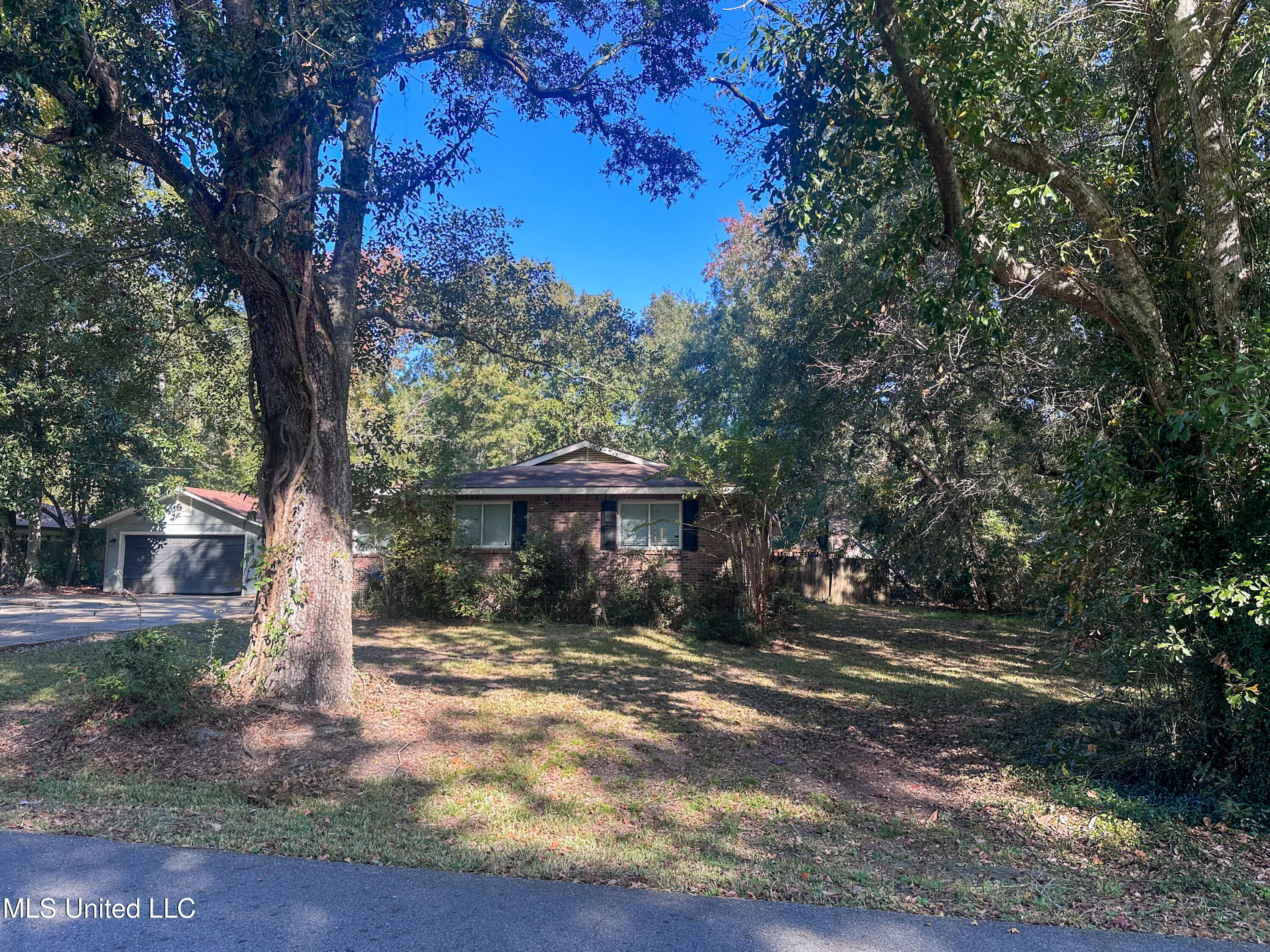 9500 Marina Avenue Property Photo 2