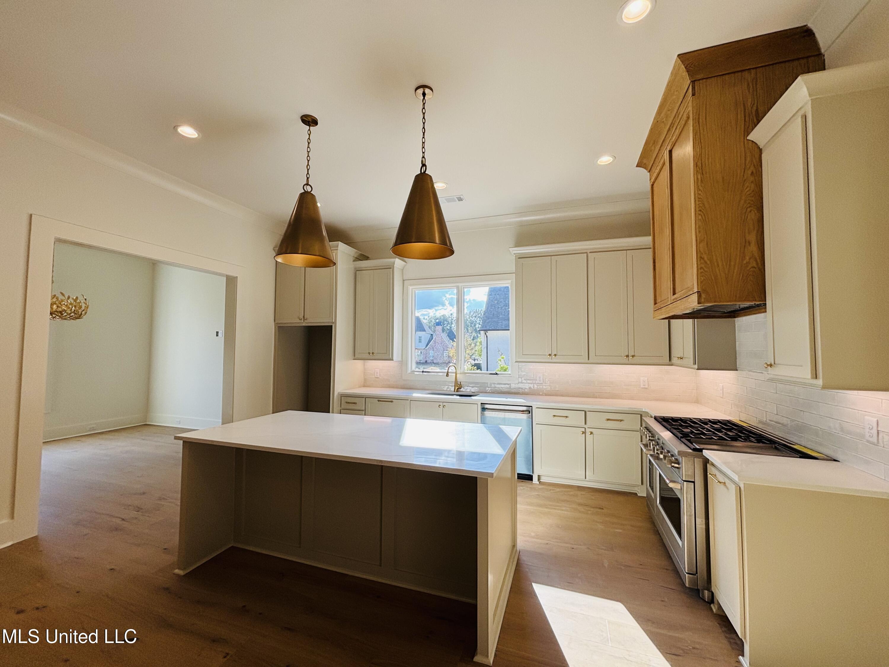 409 Whittington Circle Property Photo 9