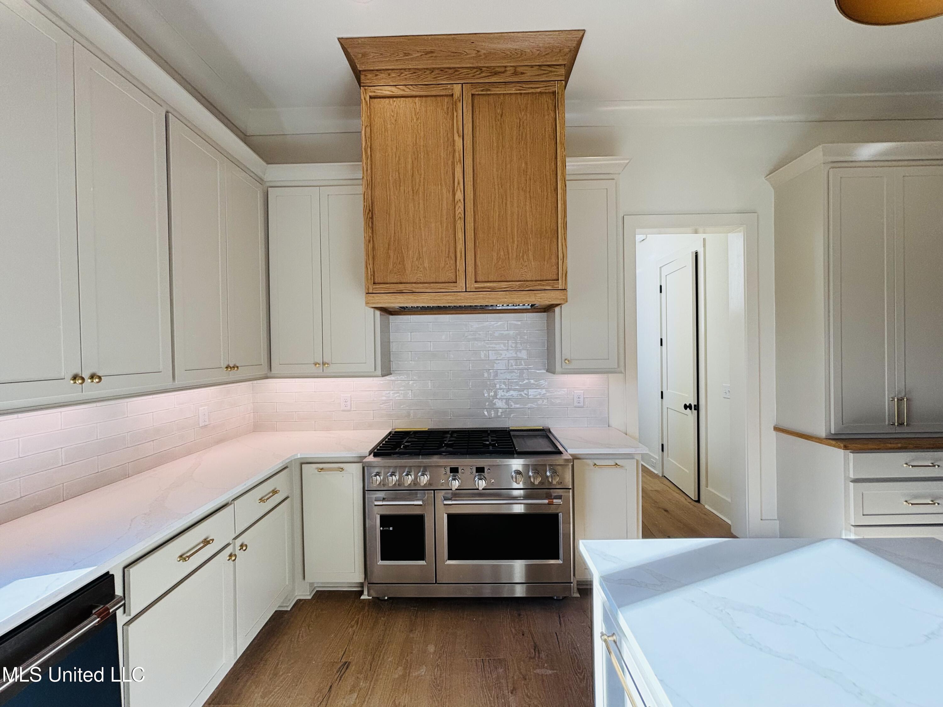409 Whittington Circle Property Photo 12